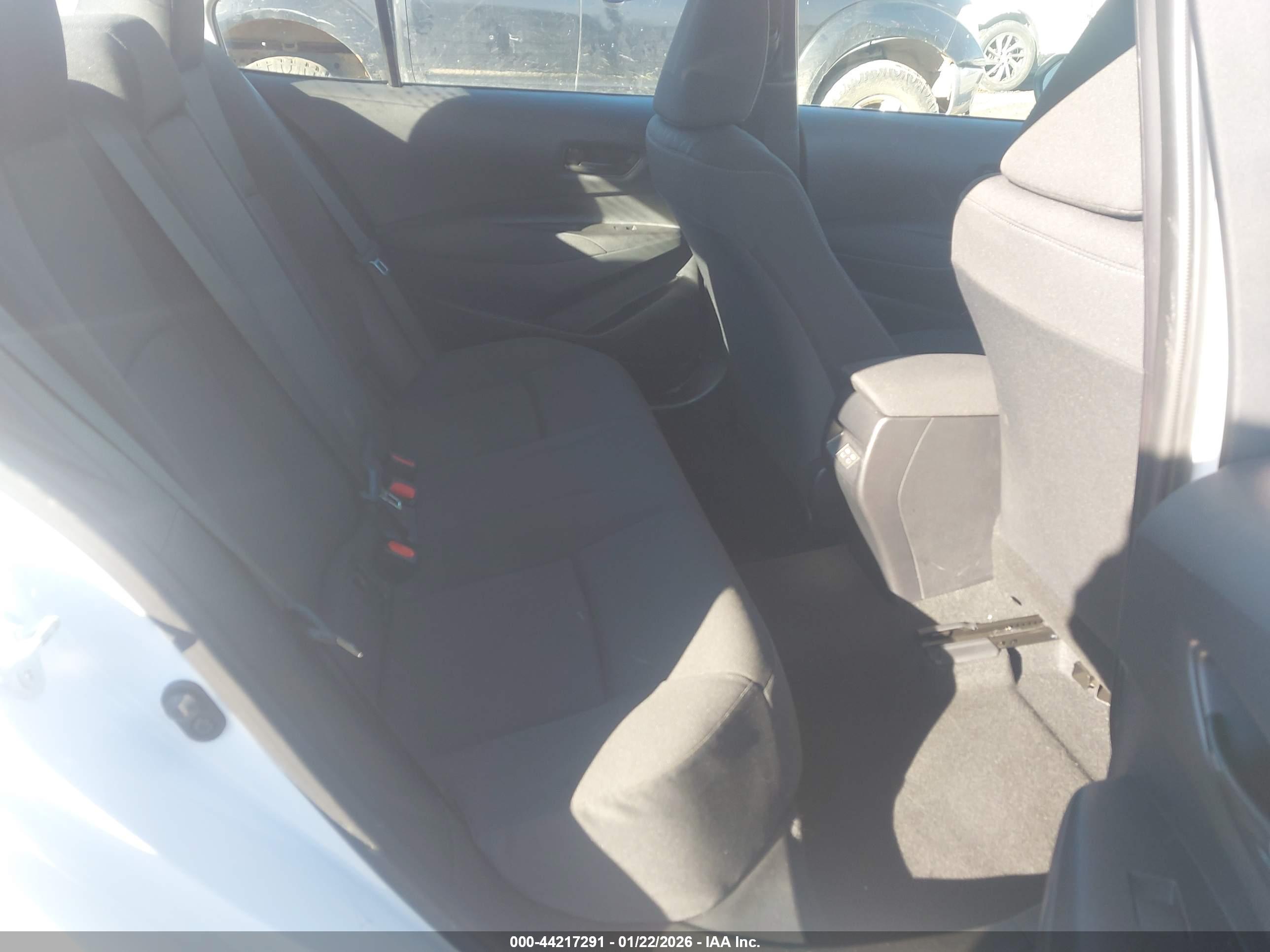 TOYOTA COROLLA image 8