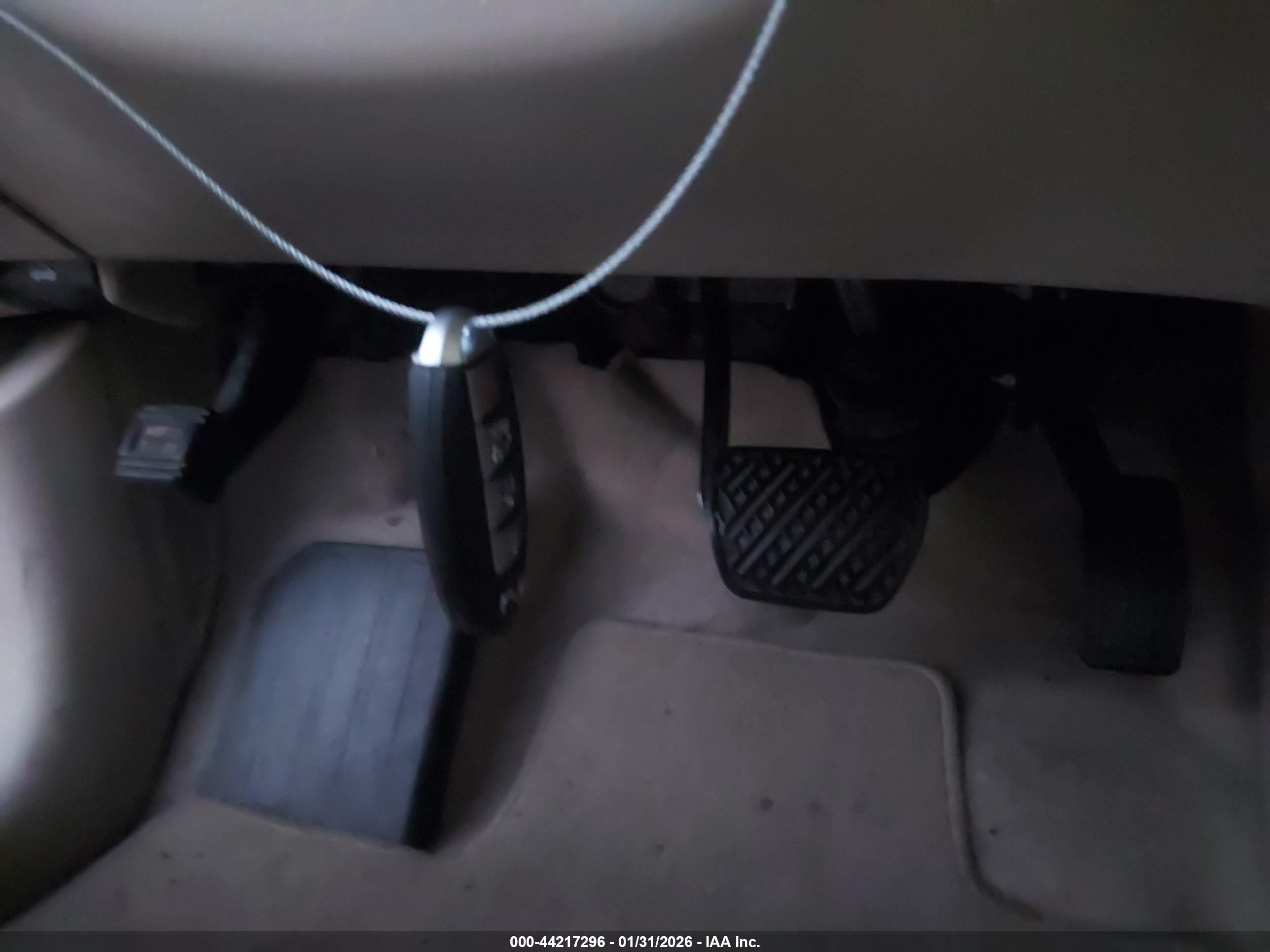 INFINITI JX35 image 11