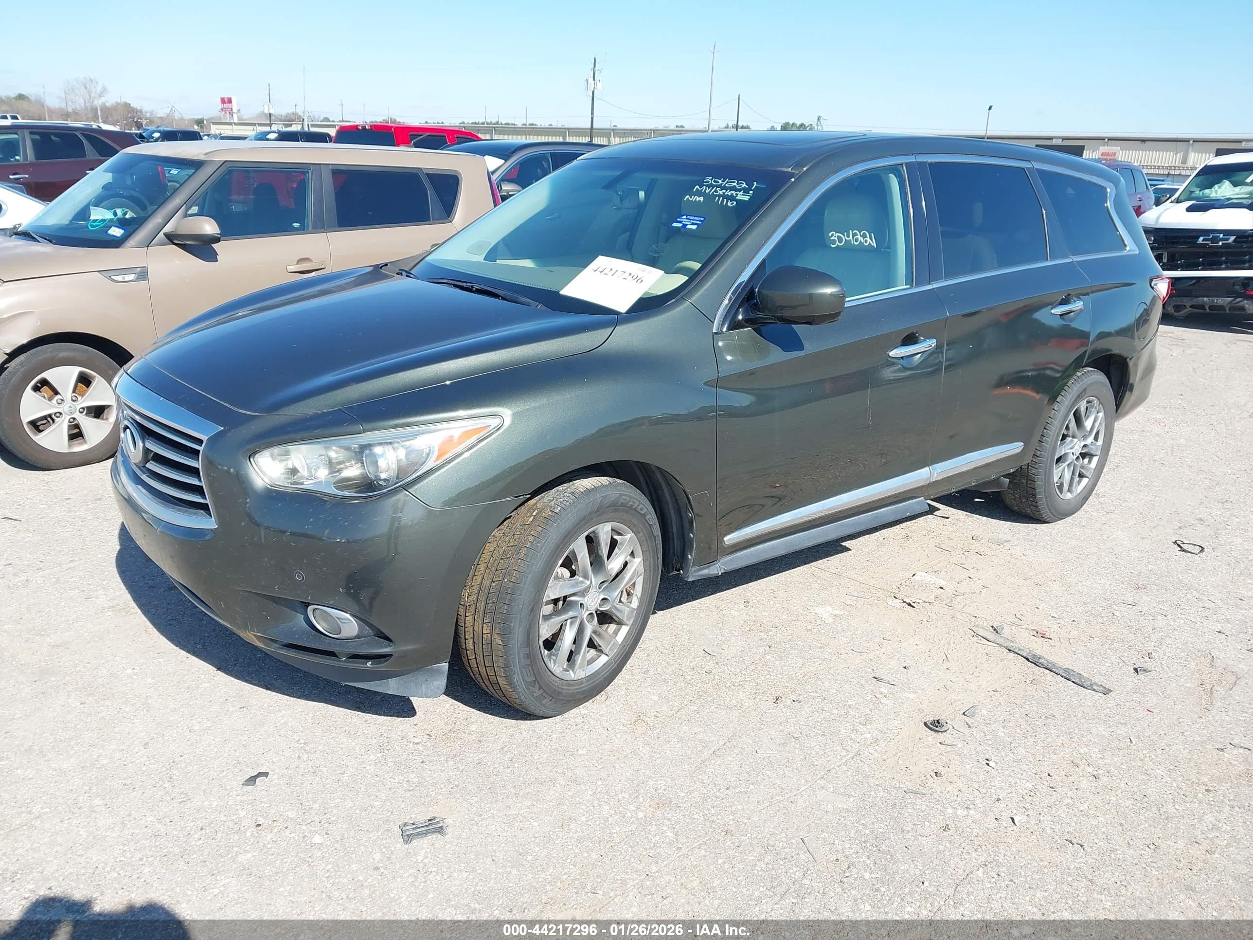 INFINITI JX35 image 2