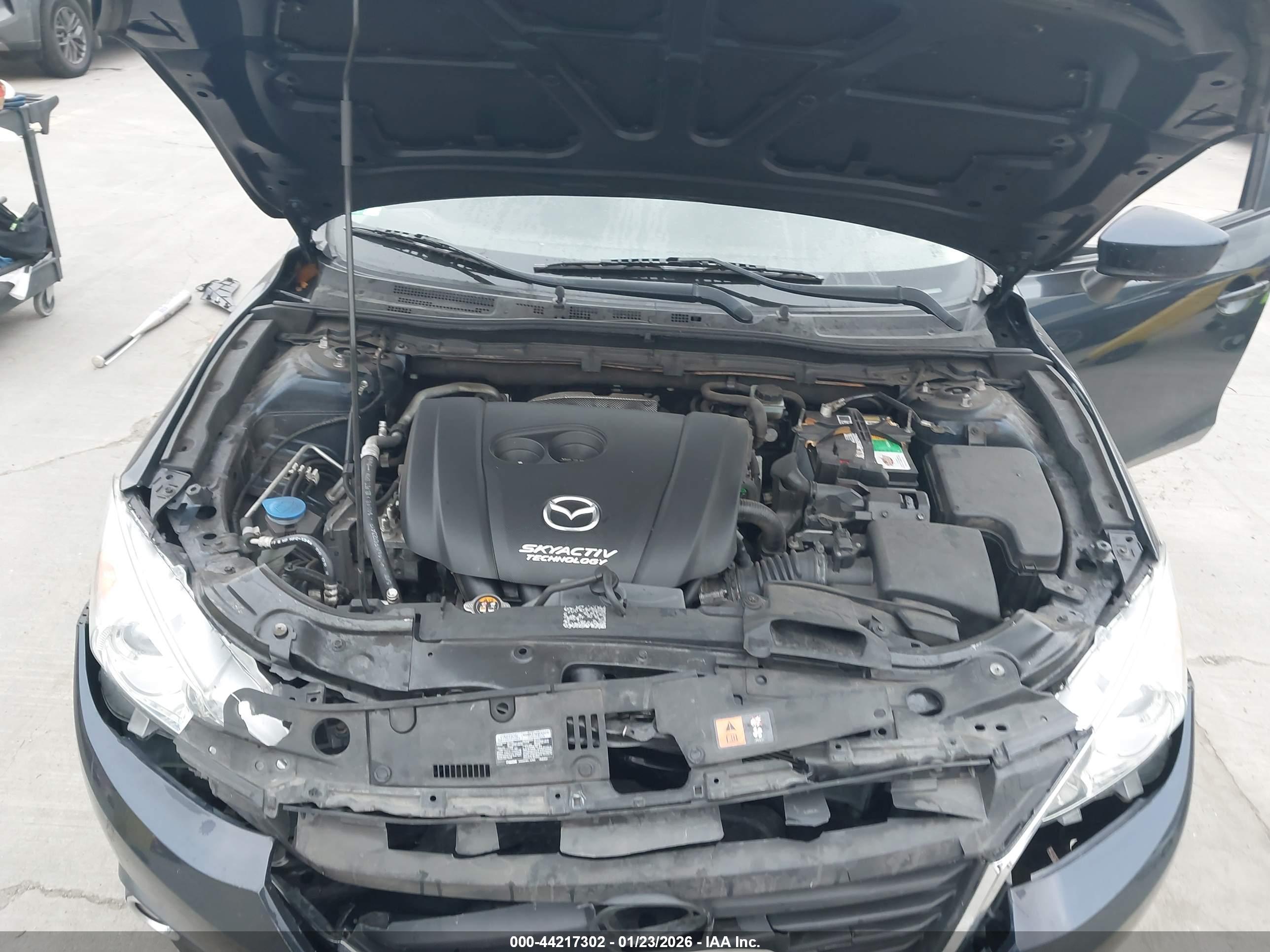MAZDA MAZDA3 image 10