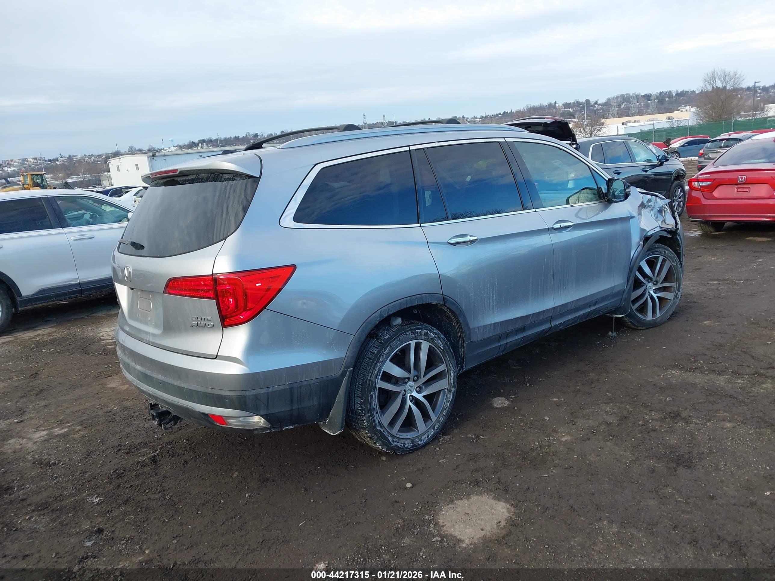 HONDA PILOT image 4