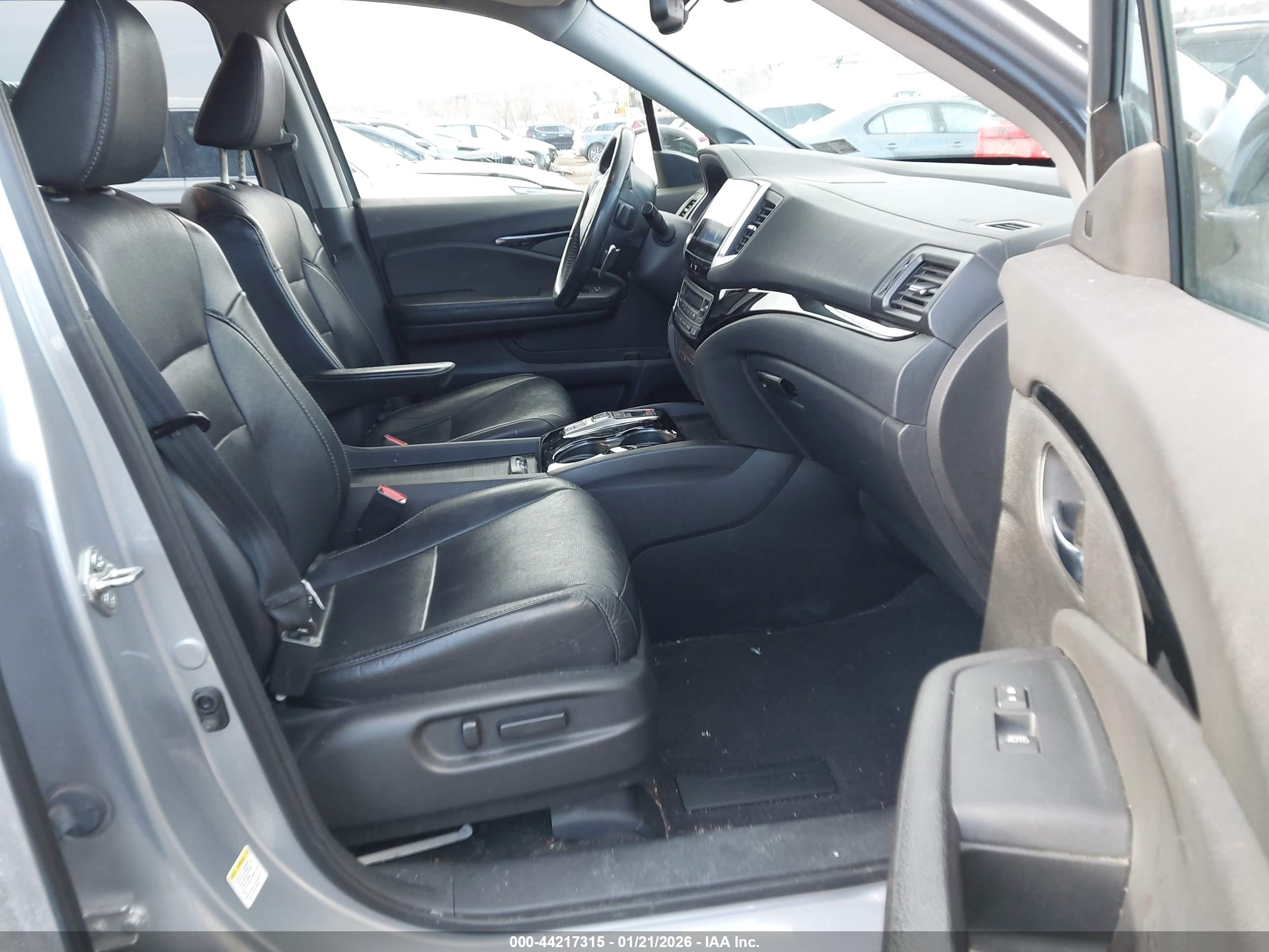 HONDA PILOT image 5