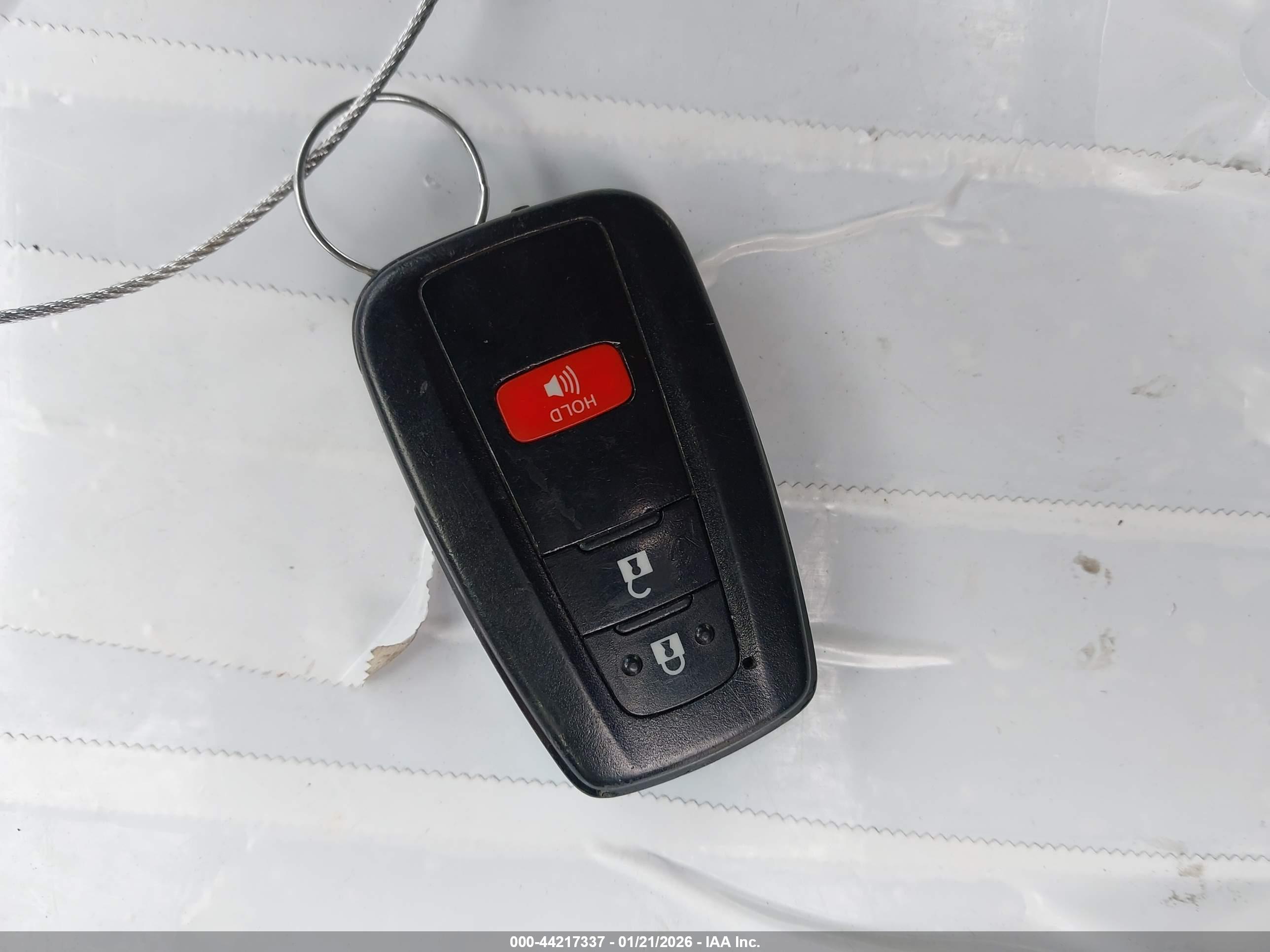 TOYOTA PRIUS image 11