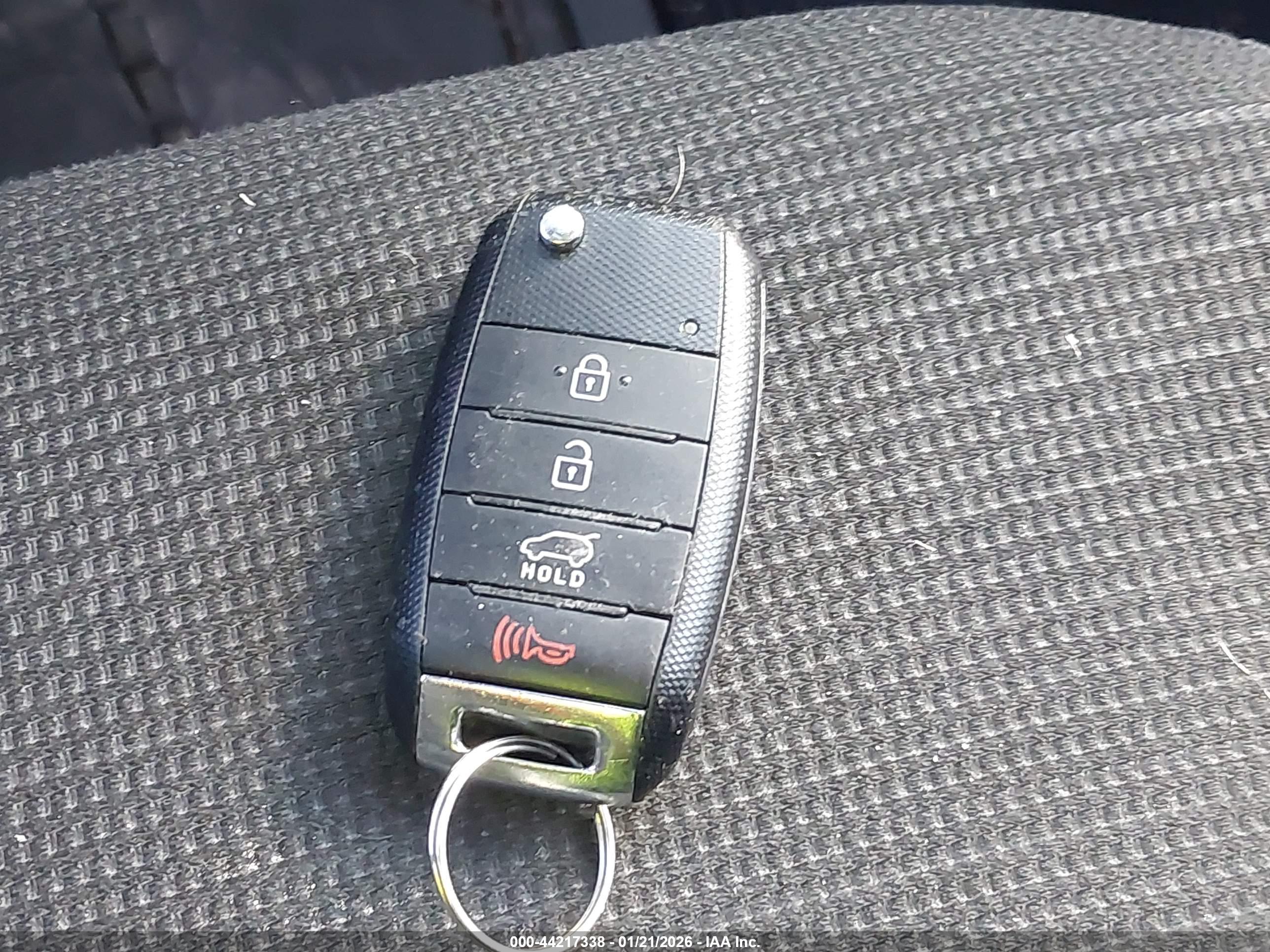 KIA SORENTO image 11