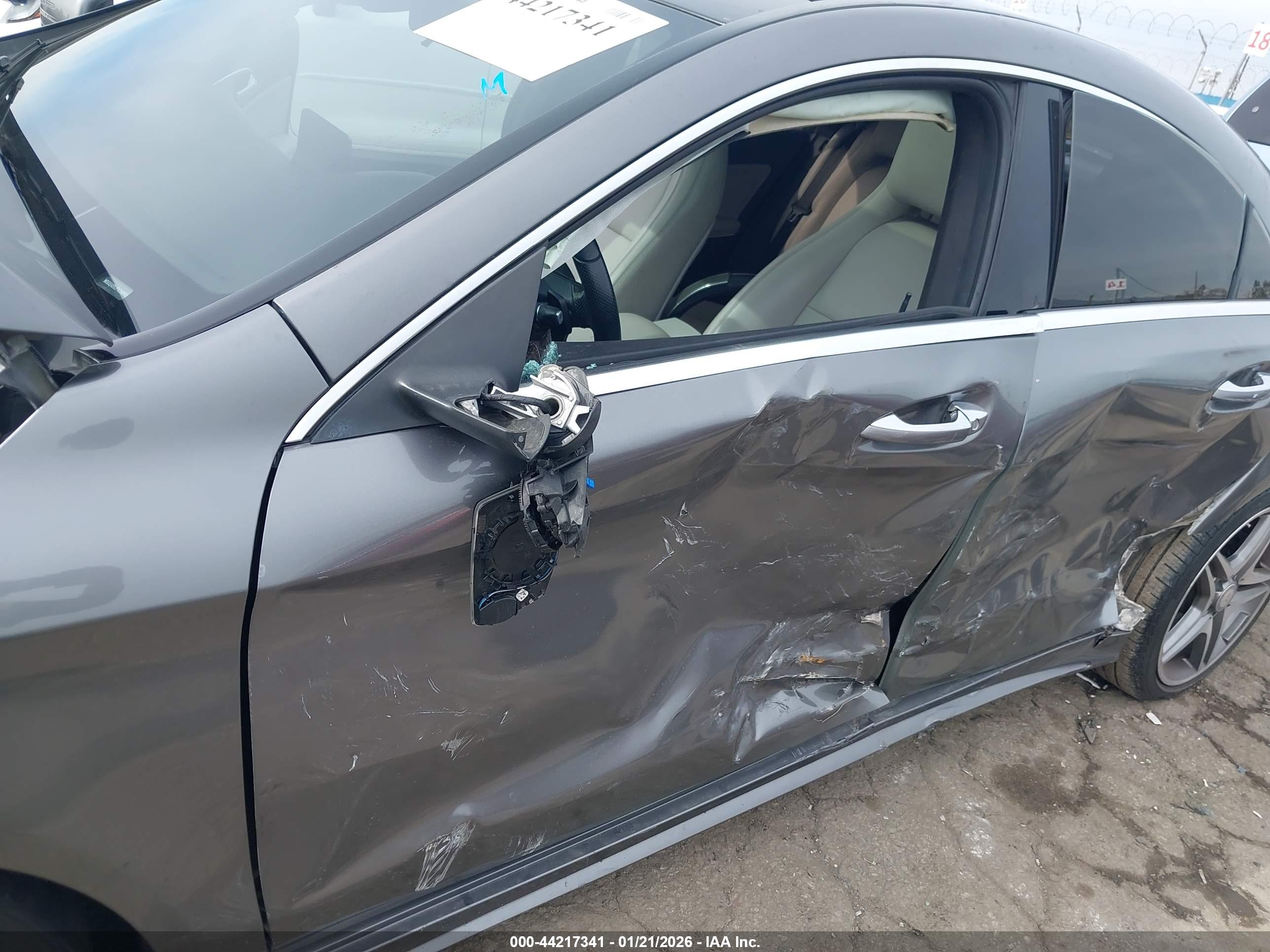 MERCEDES-BENZ CLA image 6