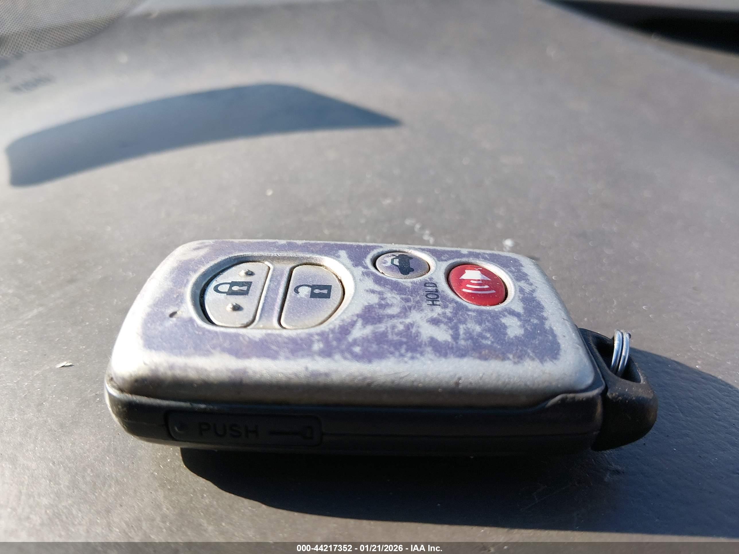TOYOTA CAMRY image 11