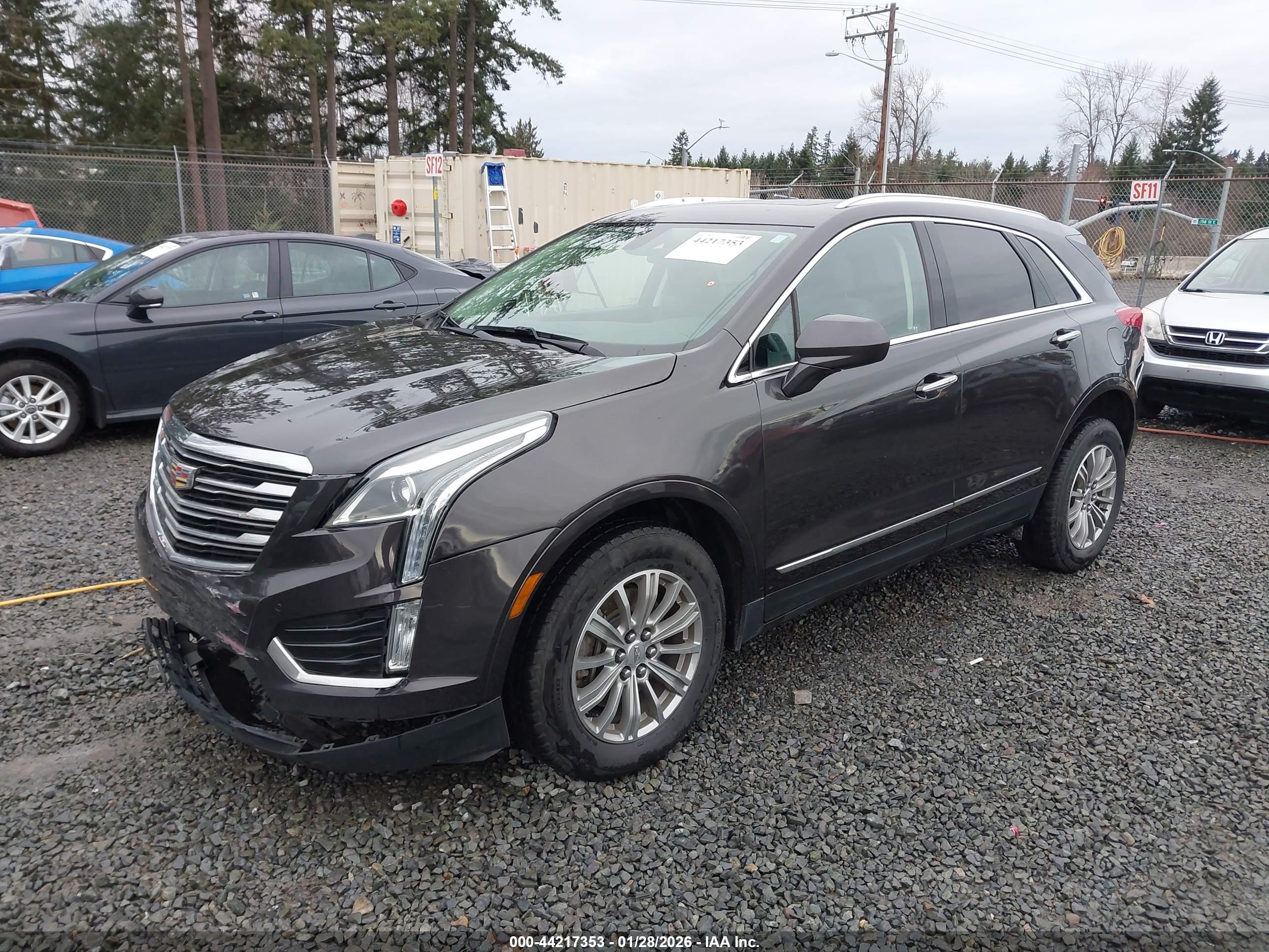CADILLAC XT5 image 2