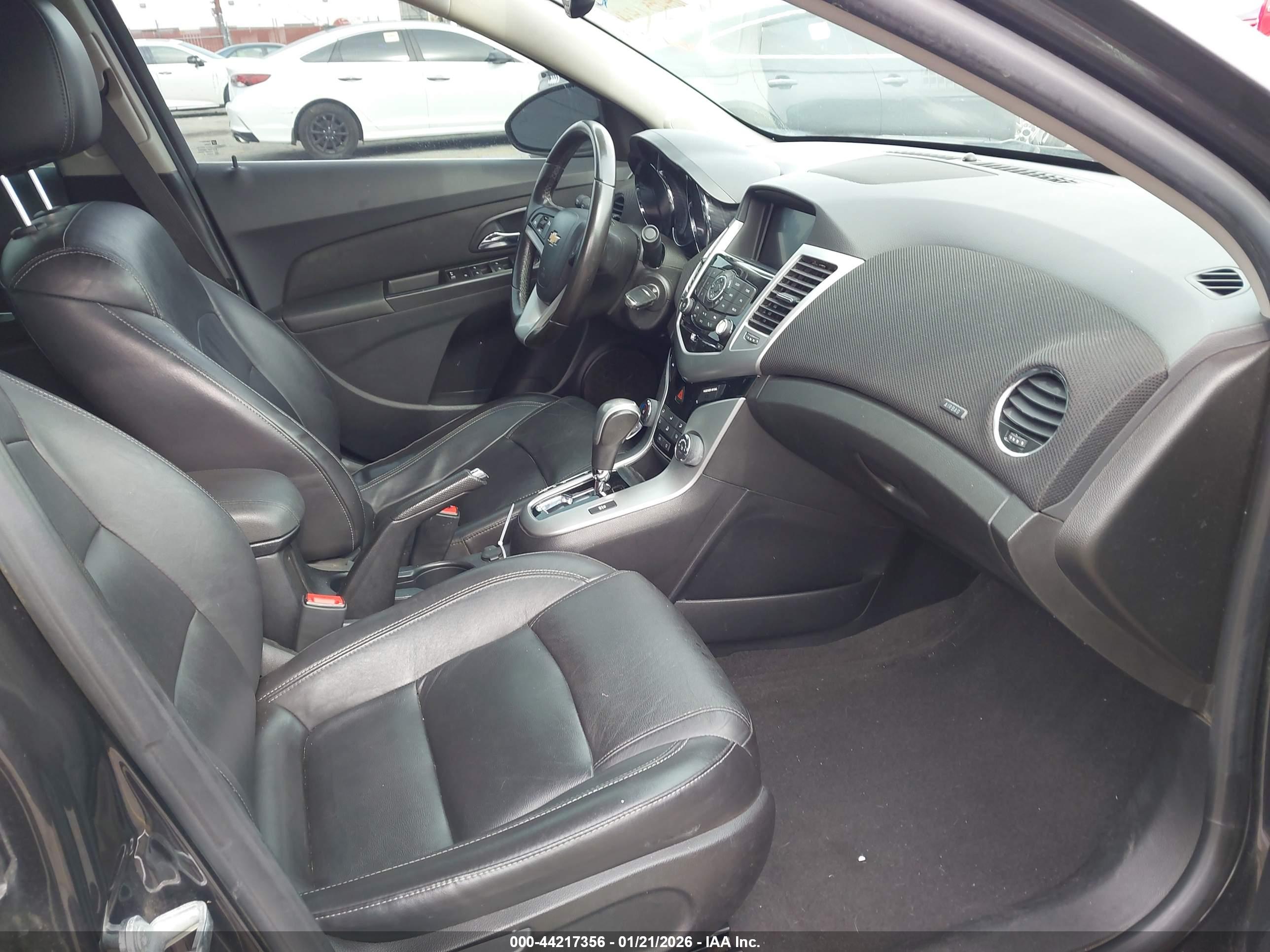 CHEVROLET CRUZE image 5