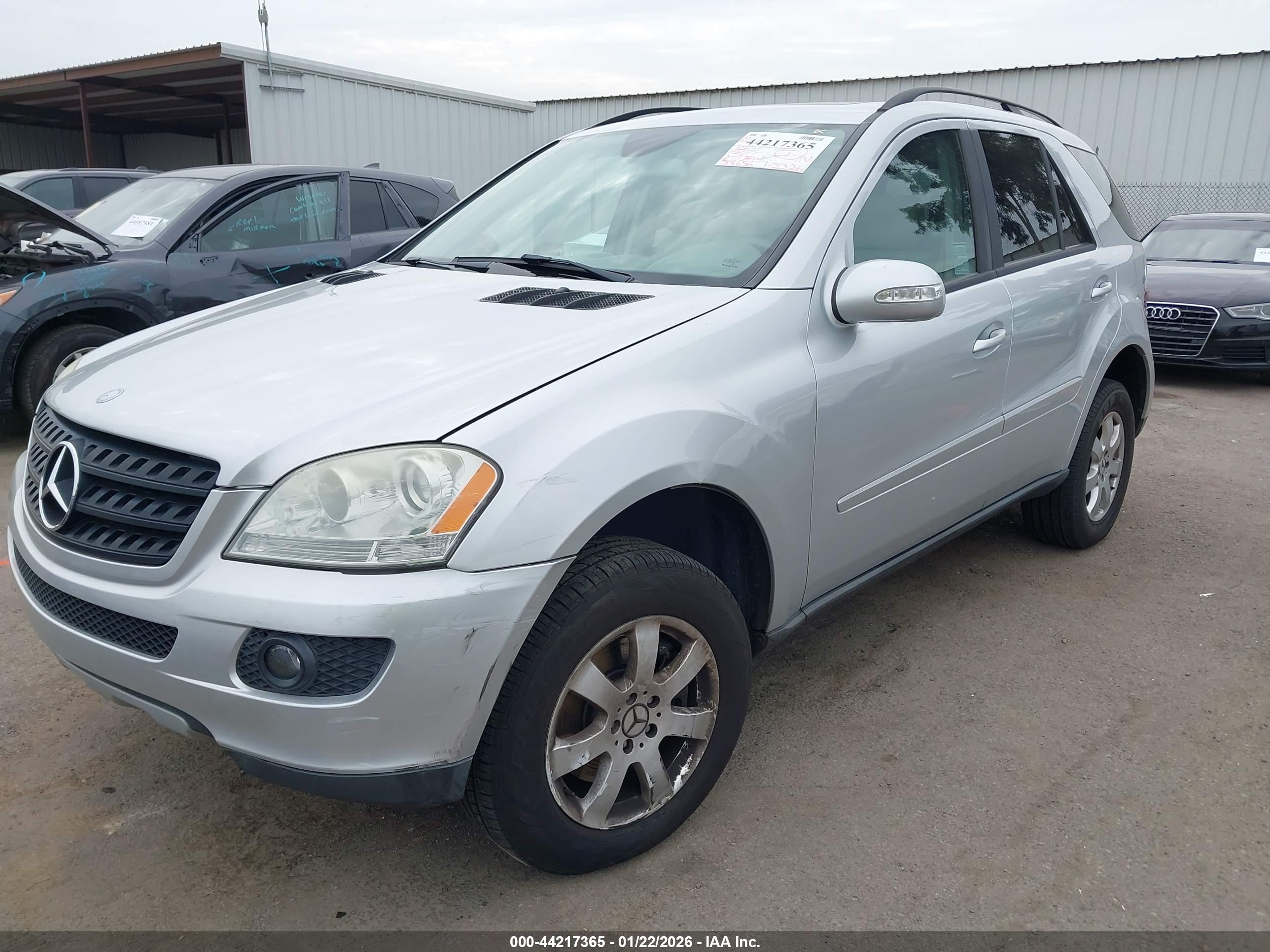 MERCEDES-BENZ ML image 6