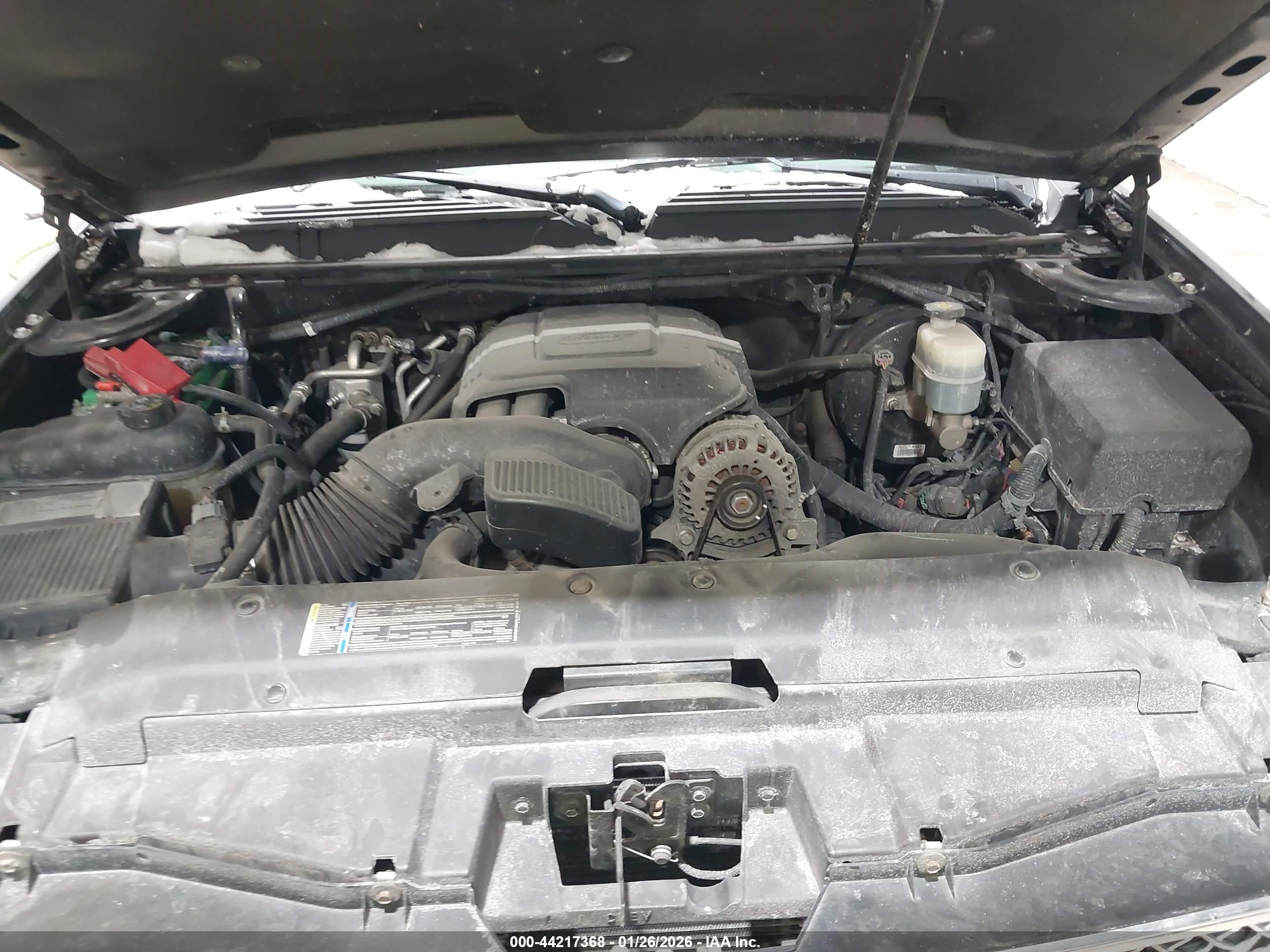 CHEVROLET TAHOE image 10