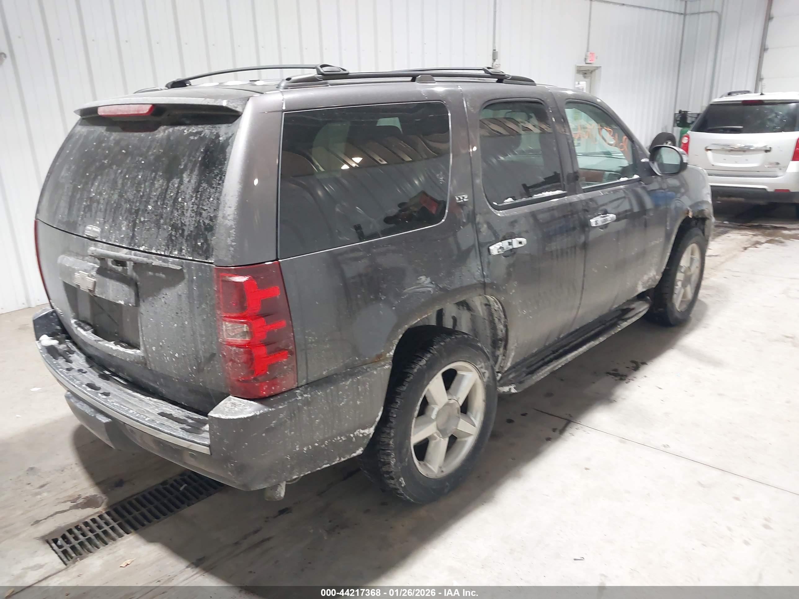 CHEVROLET TAHOE image 4