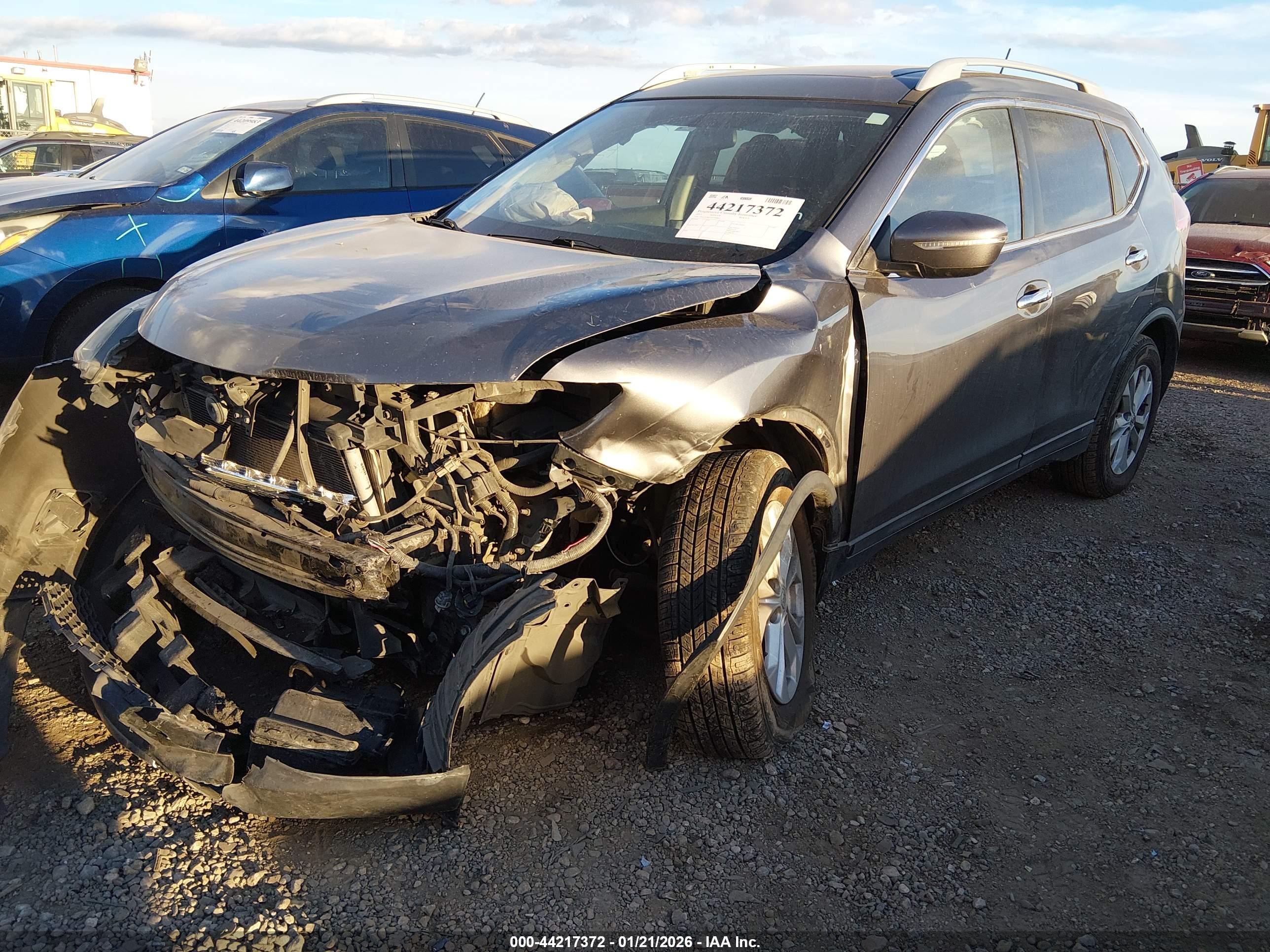 NISSAN ROGUE image 2