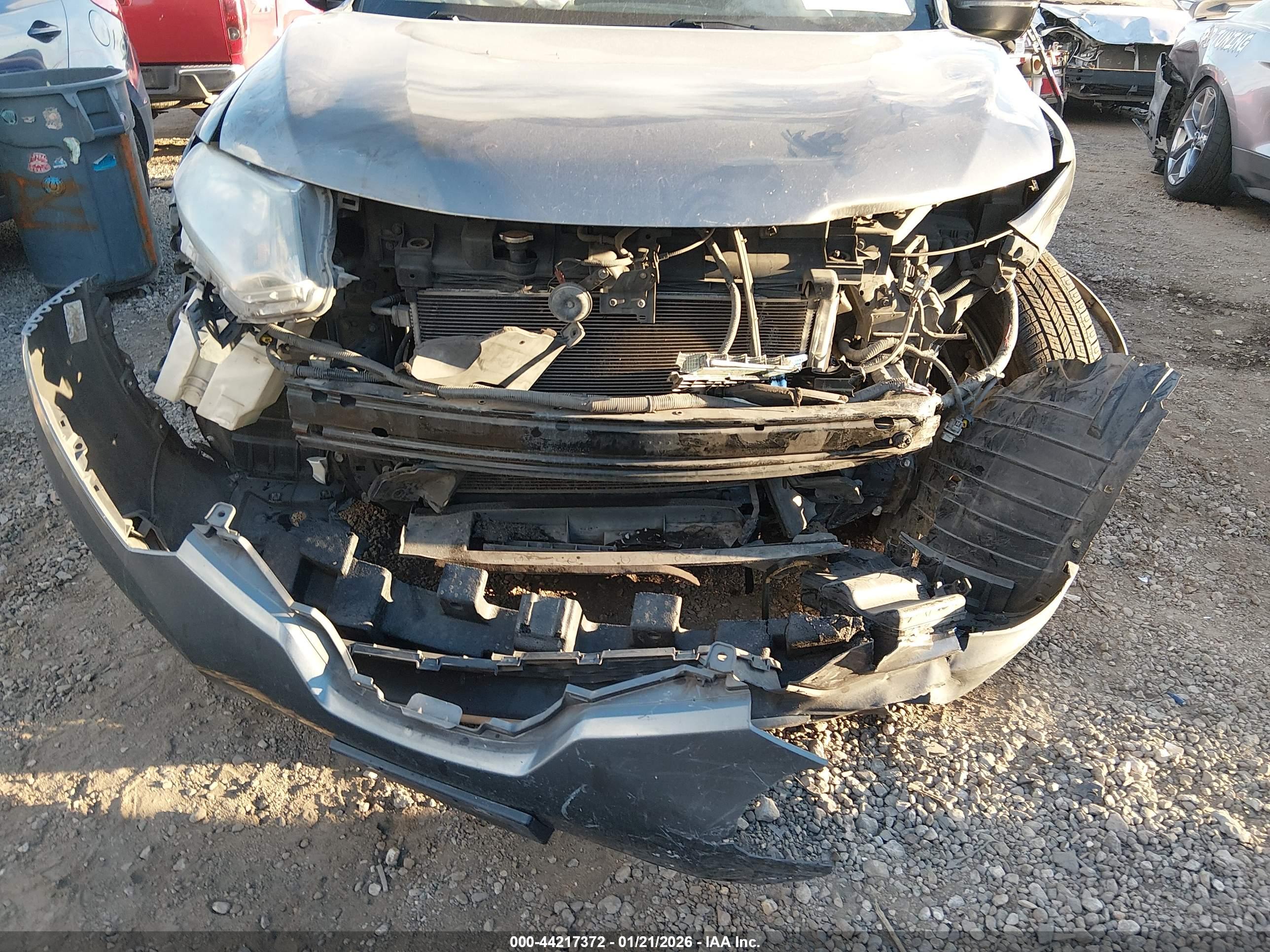 NISSAN ROGUE image 6