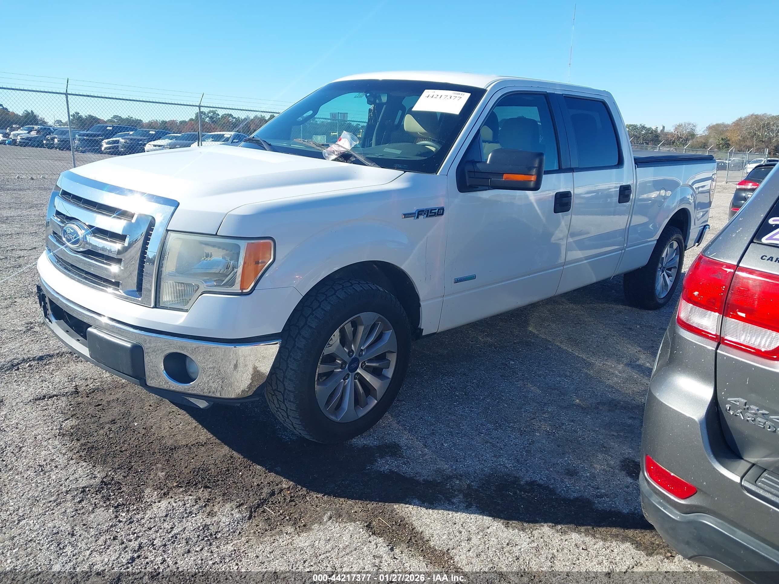 FORD F-150 image 2