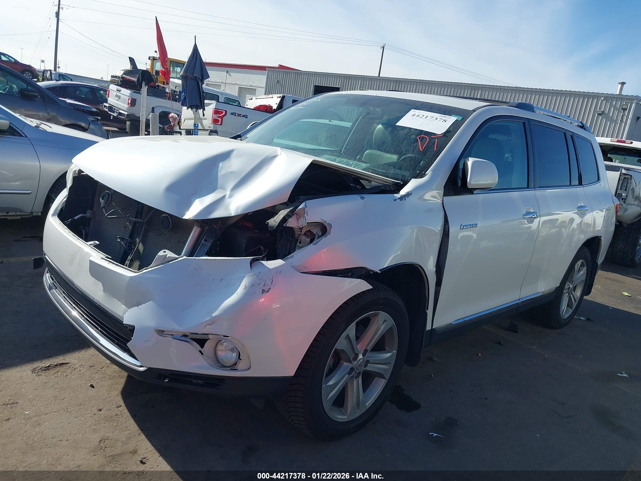 TOYOTA HIGHLANDER image 2