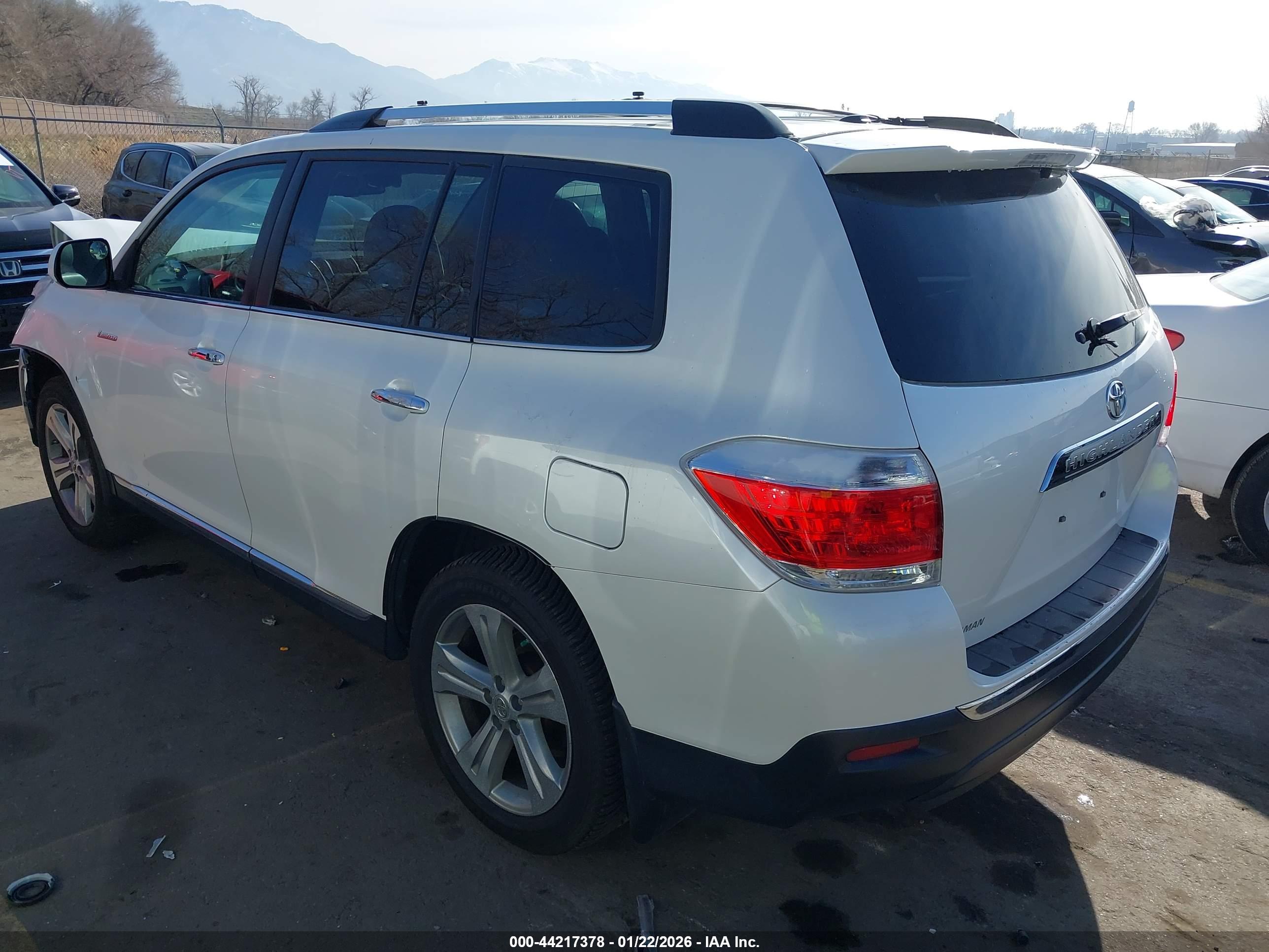 TOYOTA HIGHLANDER image 3