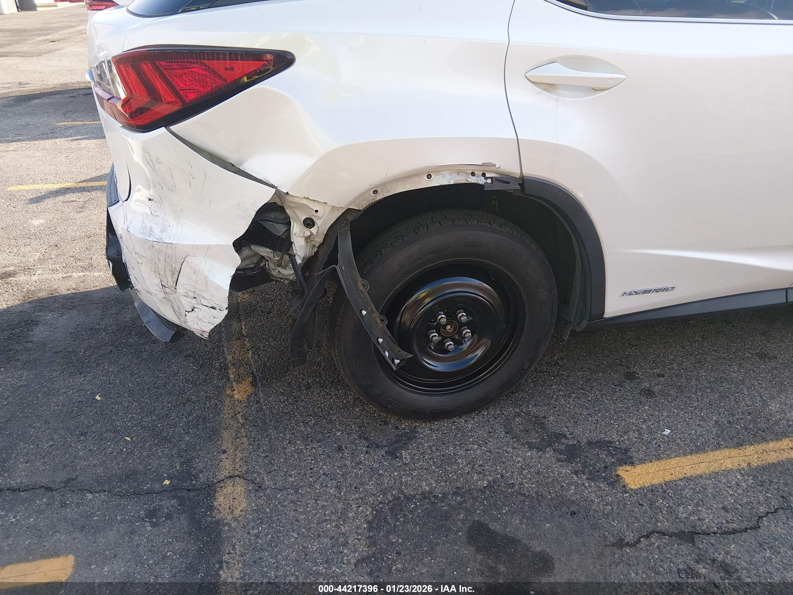 LEXUS RX image 6