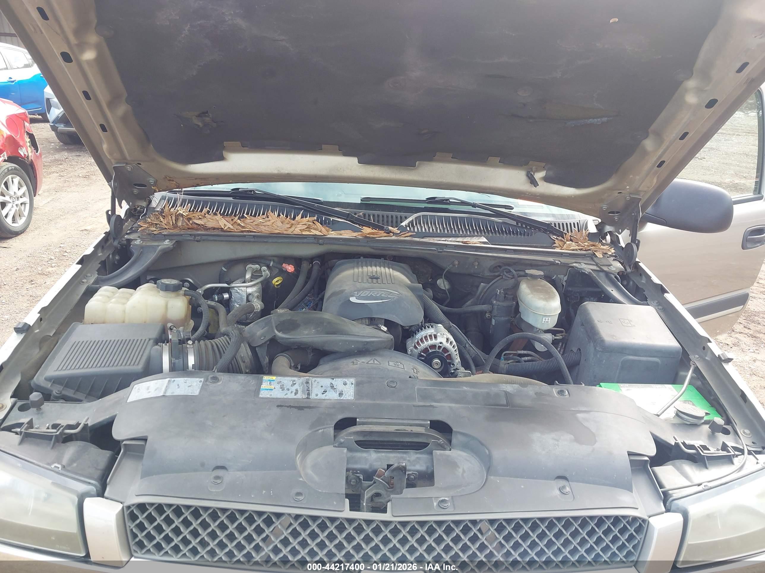 CHEVROLET SILVERADO image 10
