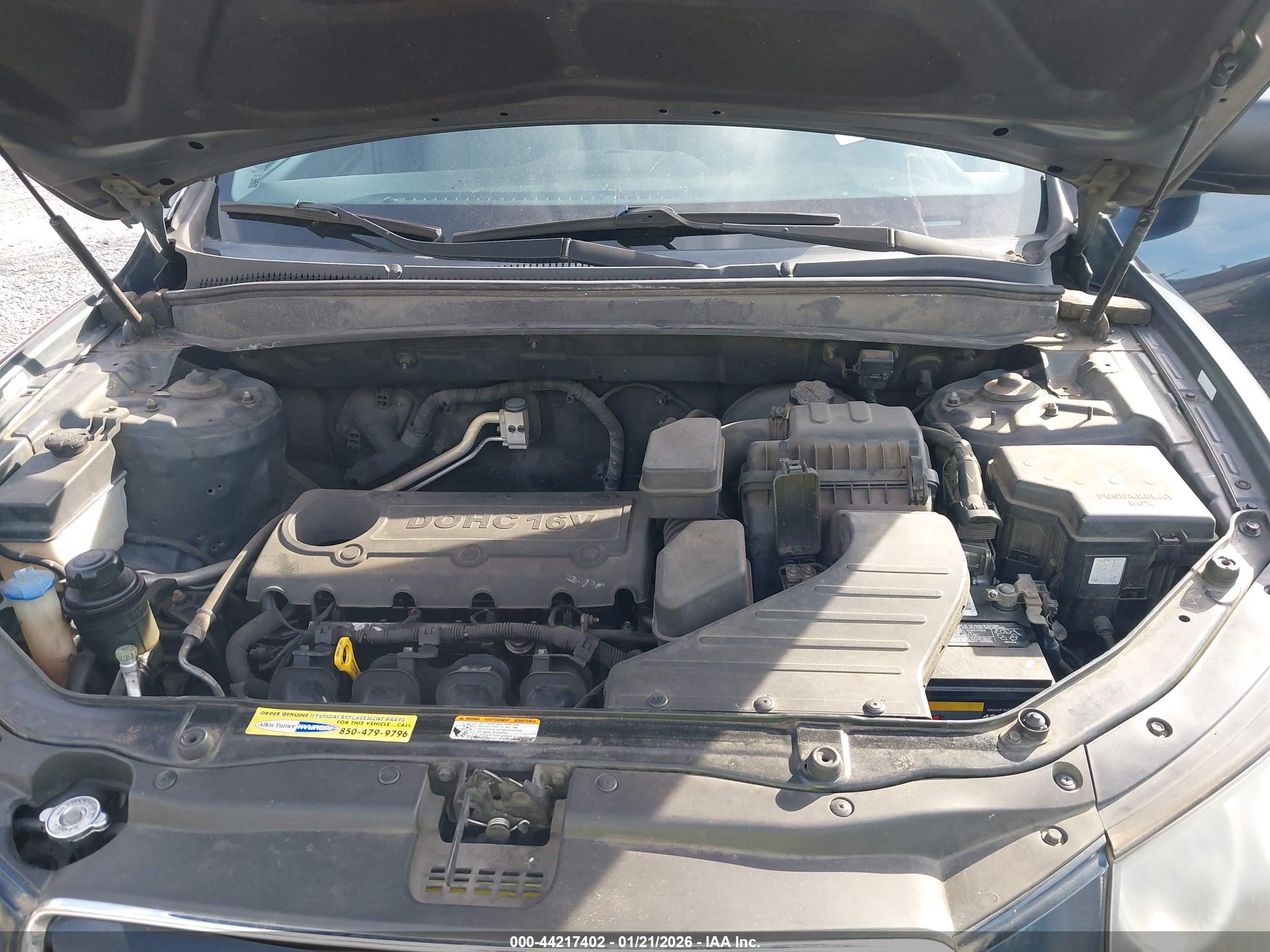 HYUNDAI SANTA image 10