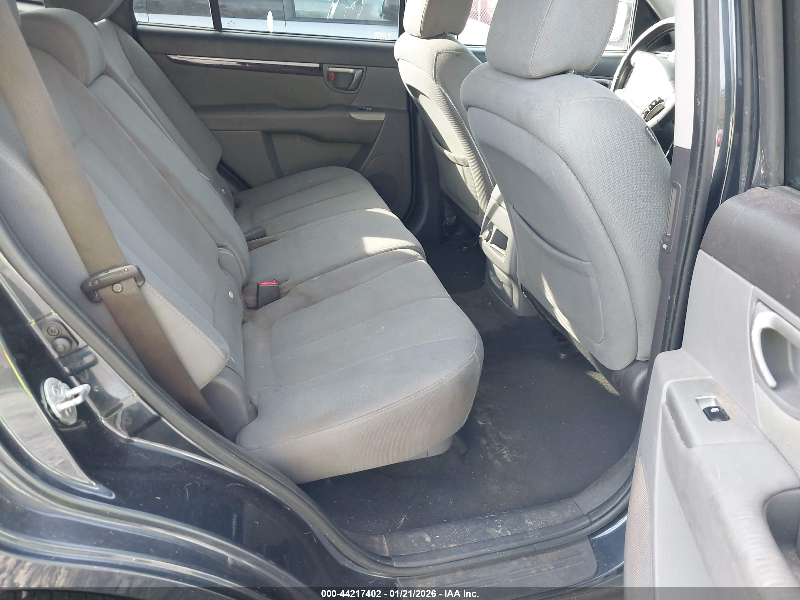 HYUNDAI SANTA image 8