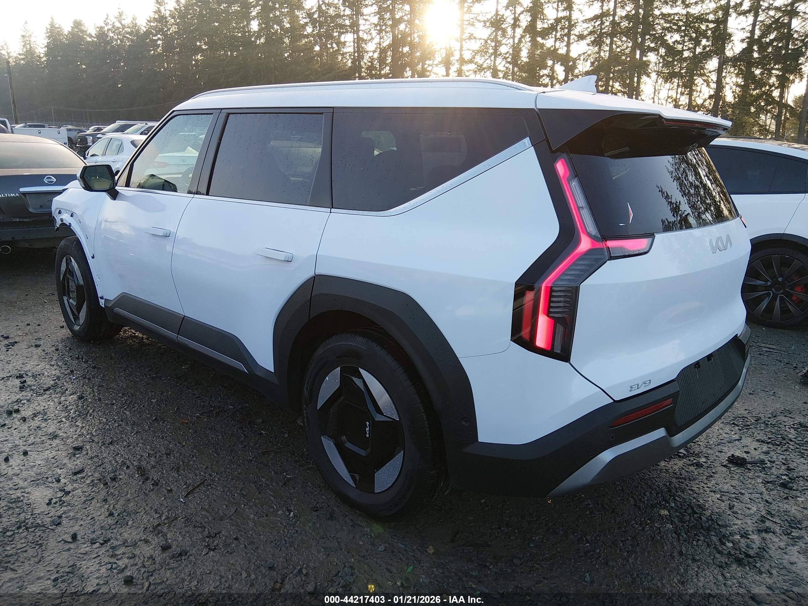 KIA EV9 image 3