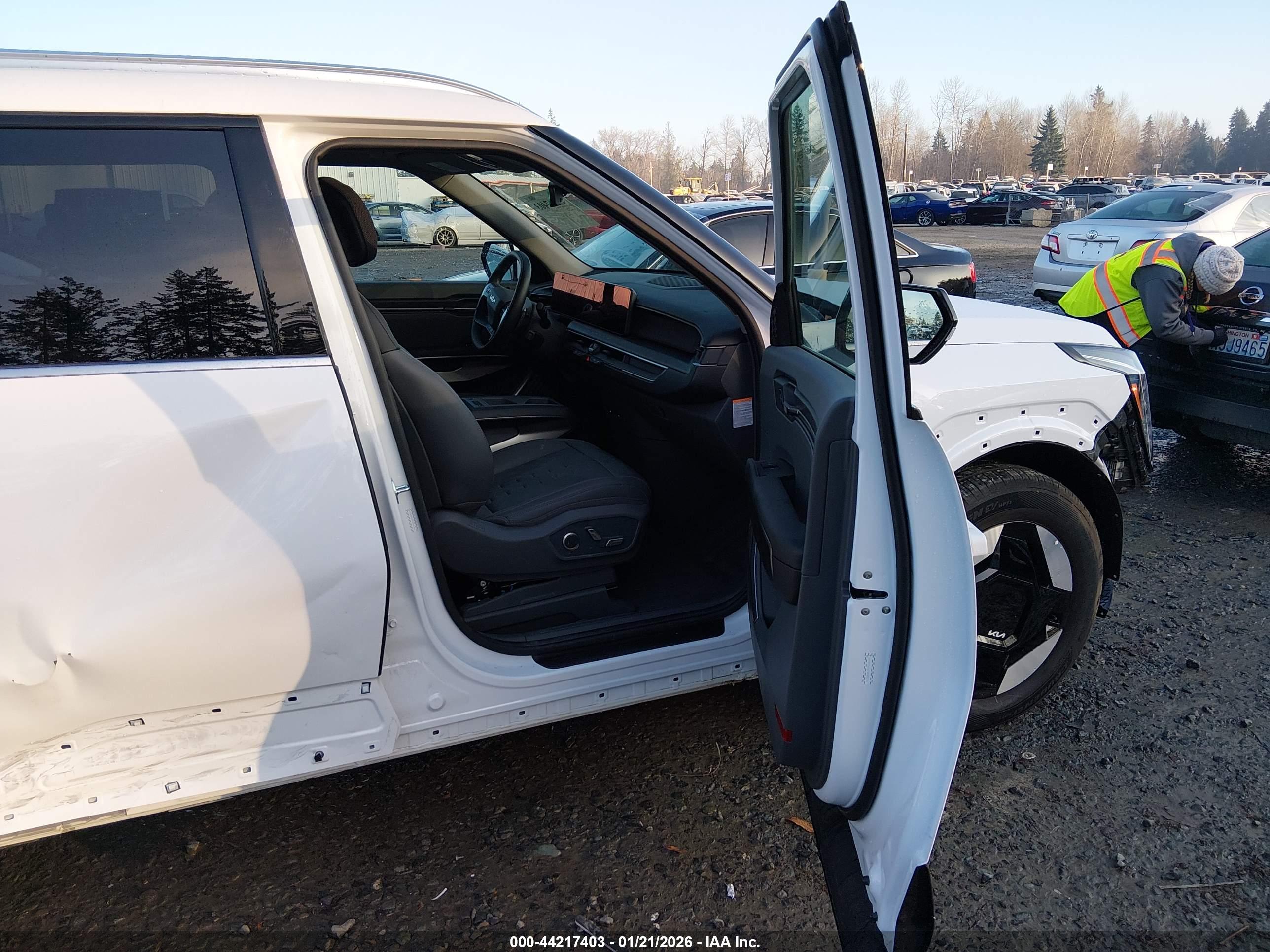 KIA EV9 image 5