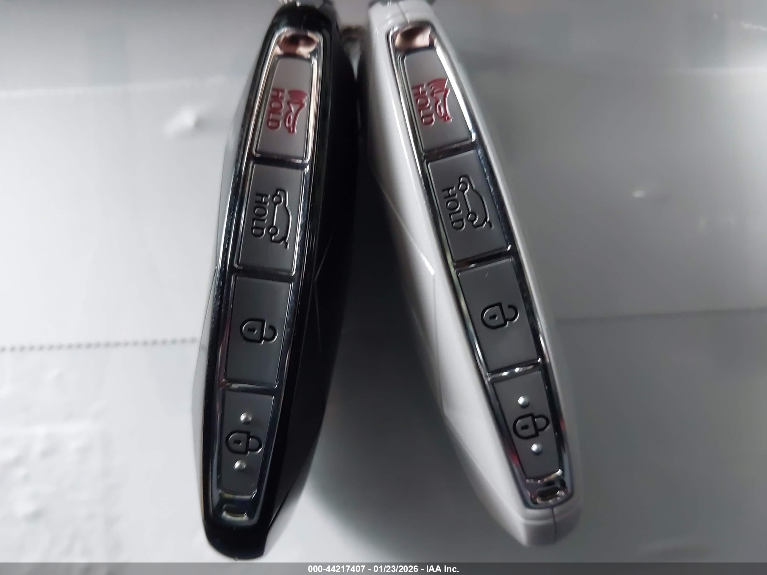 GENESIS GV70 image 11