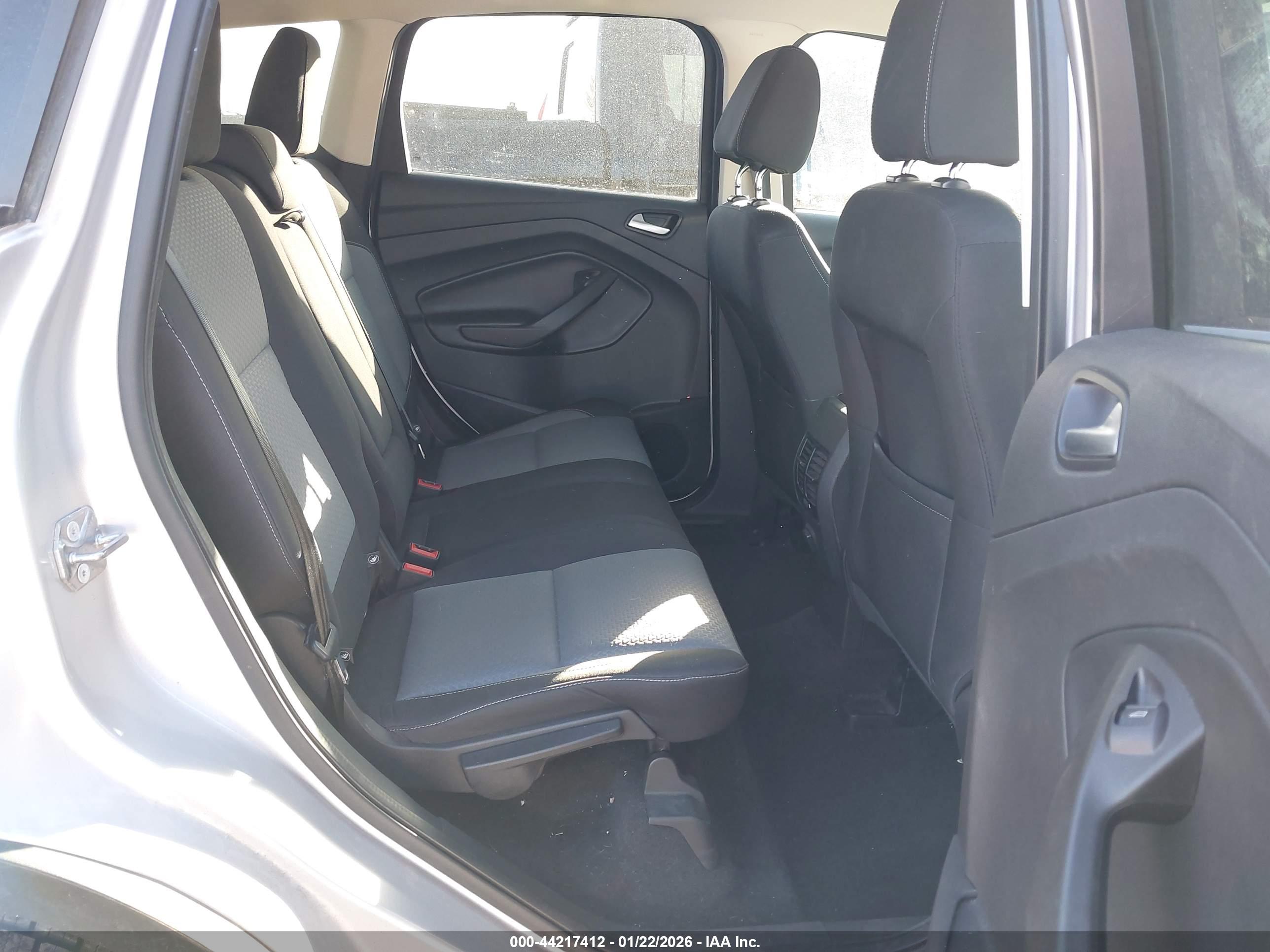 FORD ESCAPE image 8