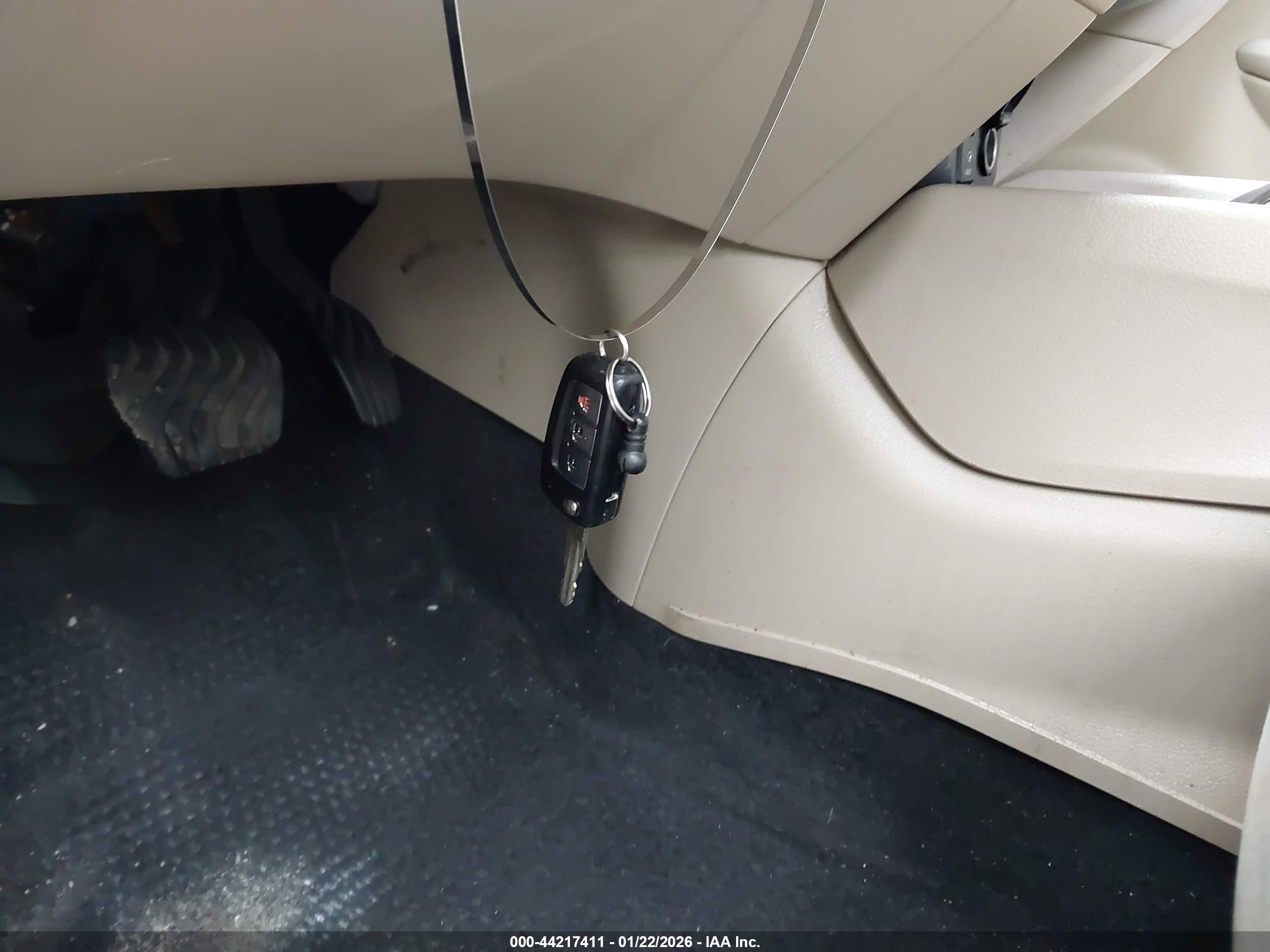 NISSAN ROGUE image 11