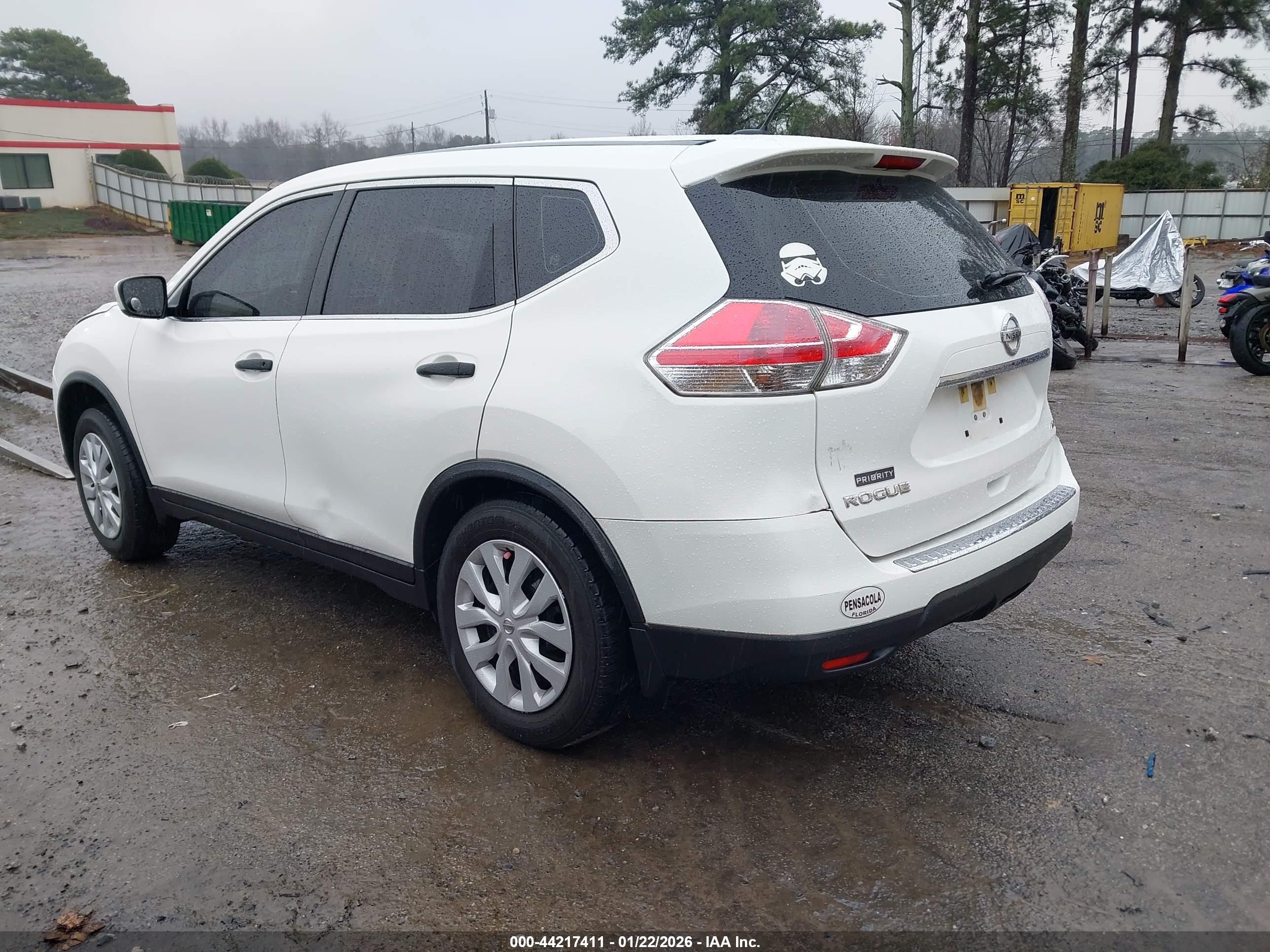 NISSAN ROGUE image 3