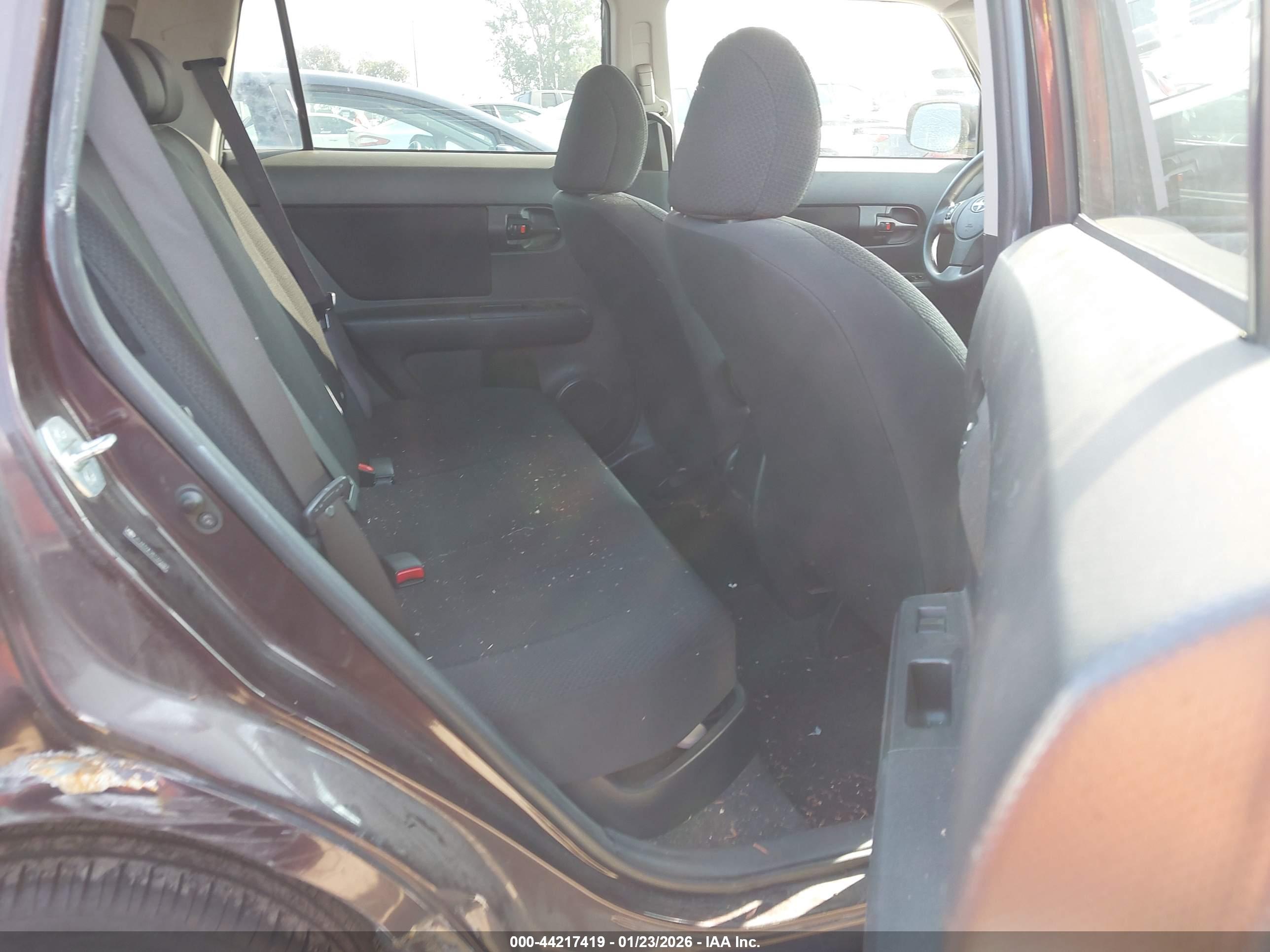 SCION XB image 8