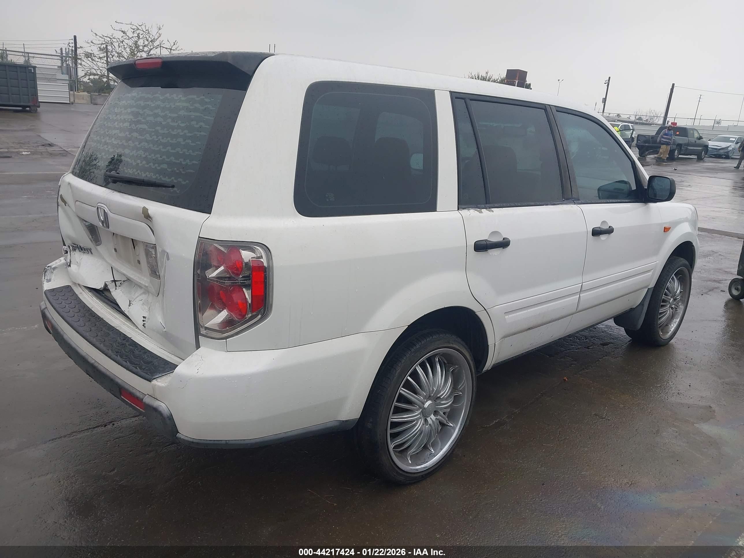 HONDA PILOT image 4