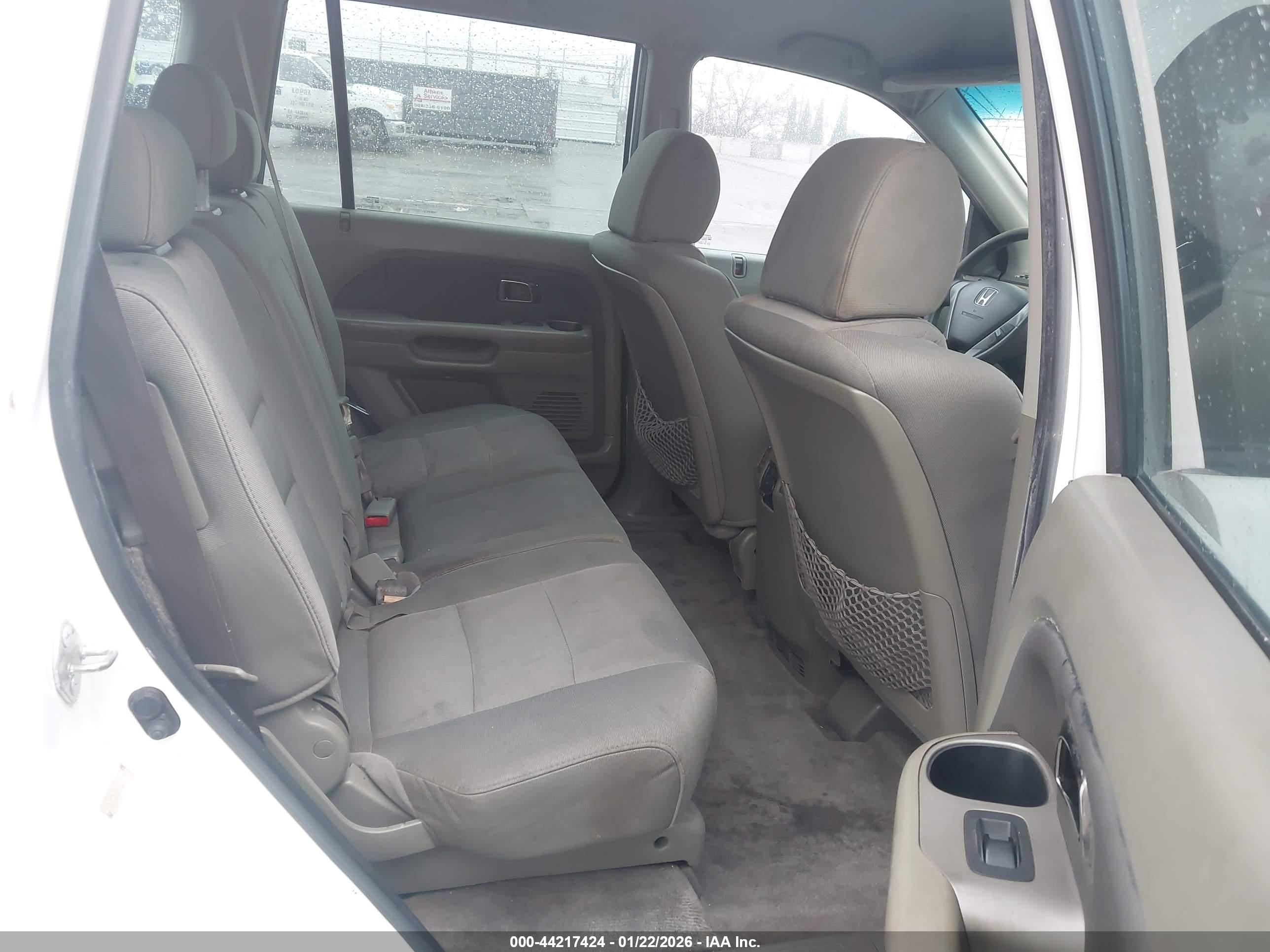 HONDA PILOT image 8