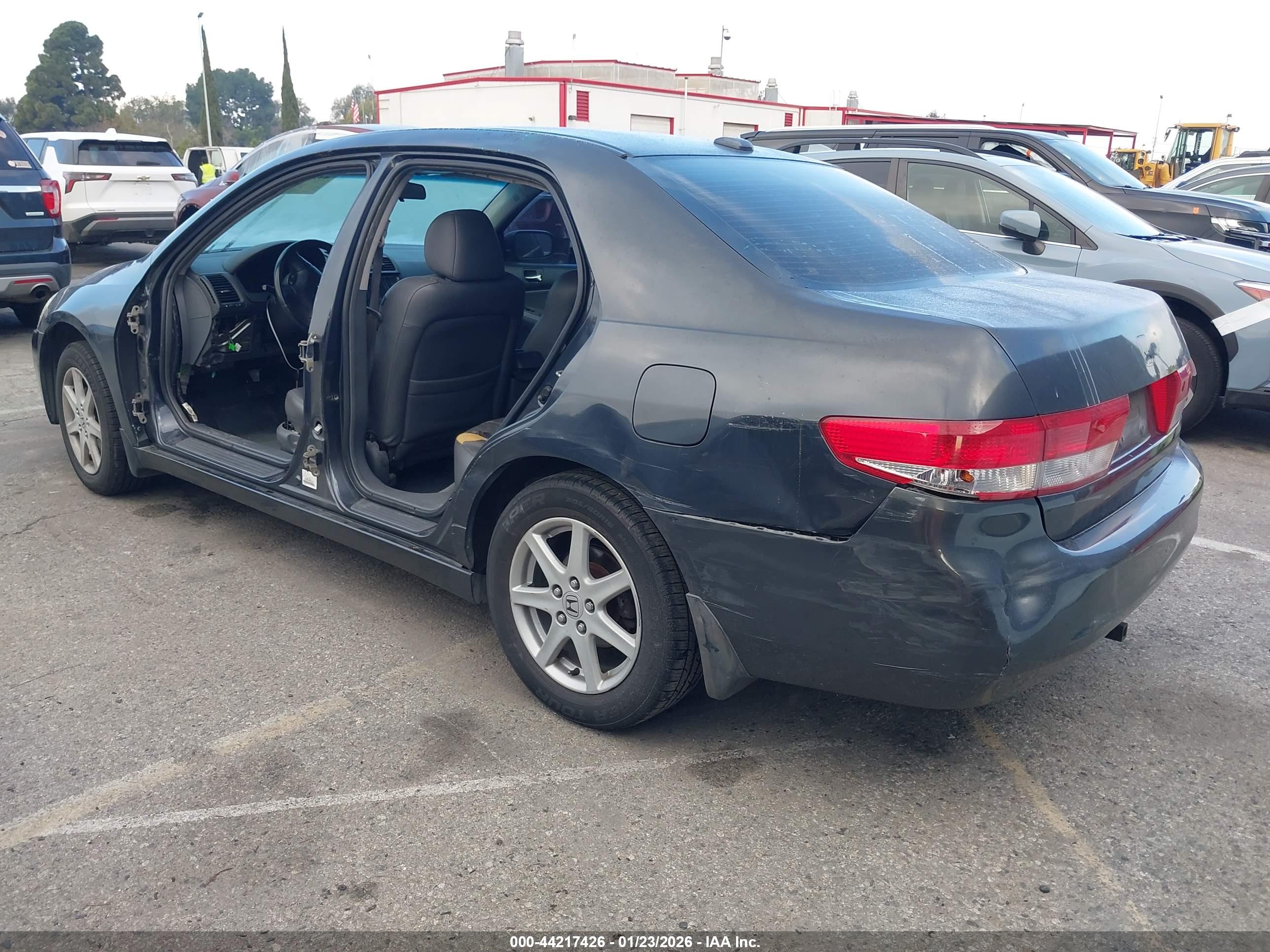 HONDA ACCORD image 3