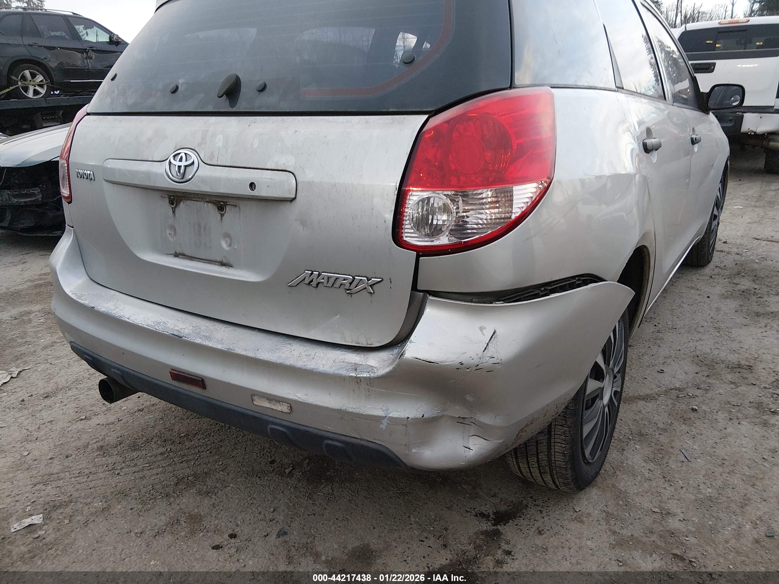 TOYOTA MATRIX image 6