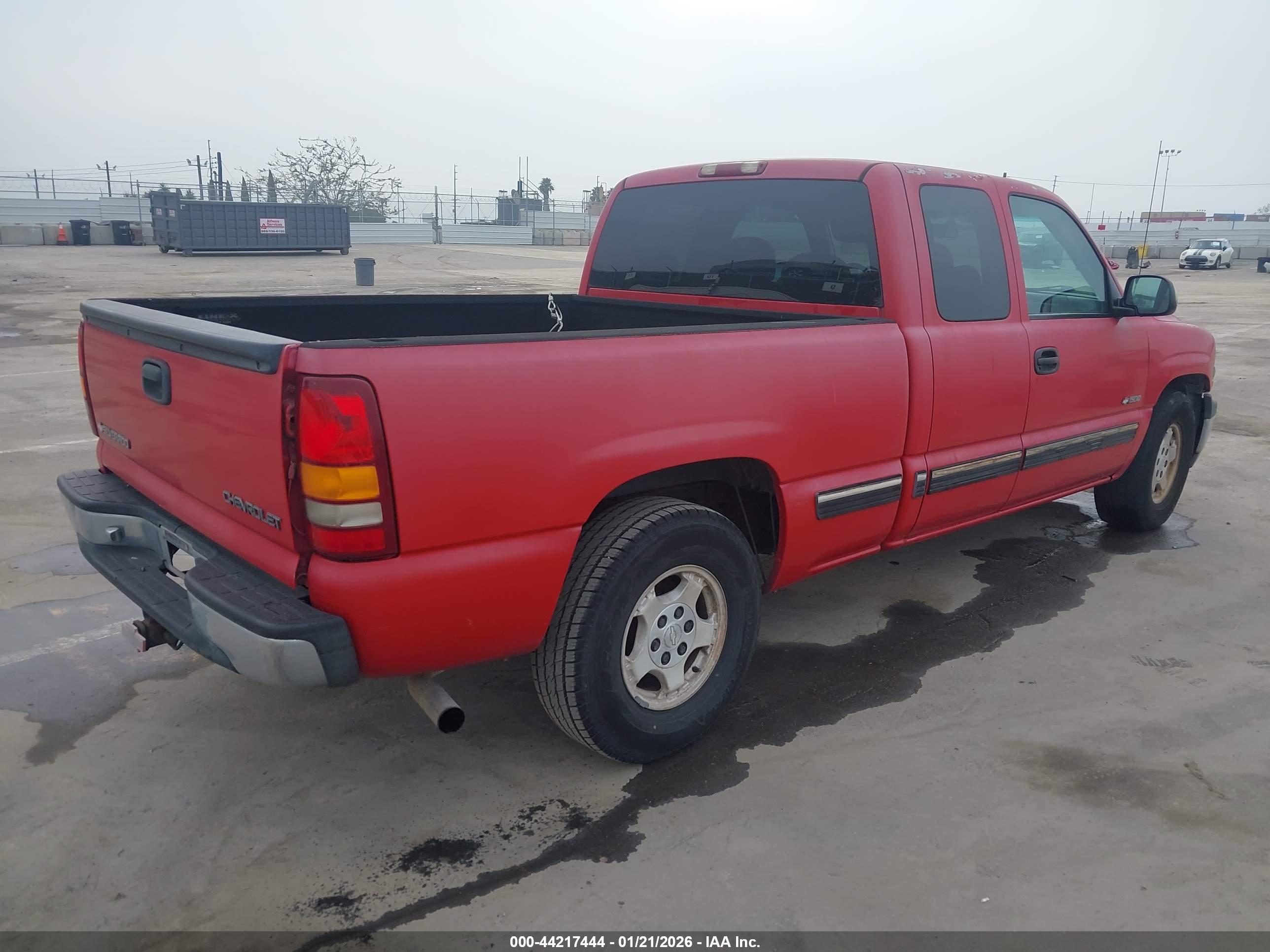 CHEVROLET SILVERADO image 4
