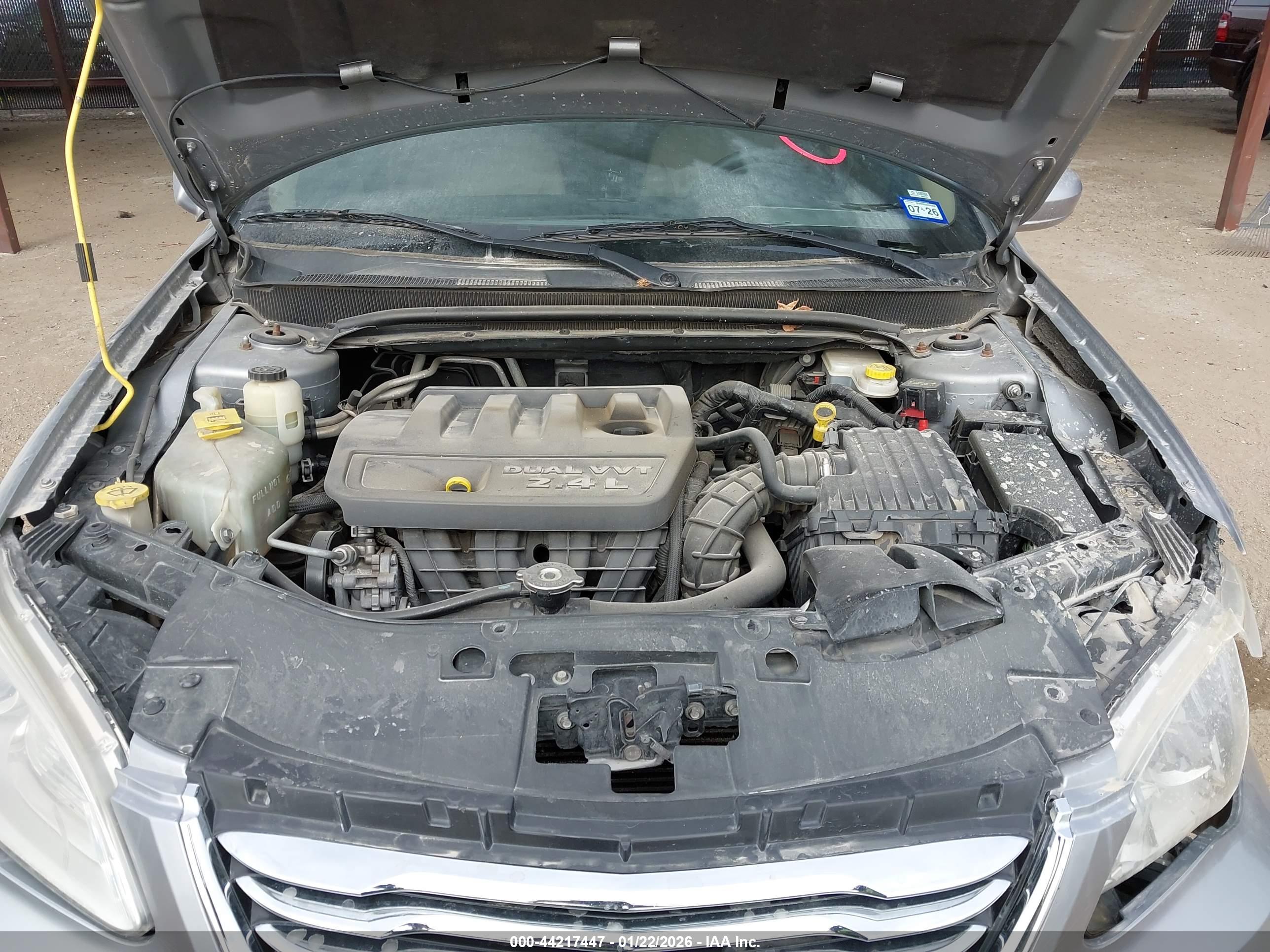 CHRYSLER 200 image 10