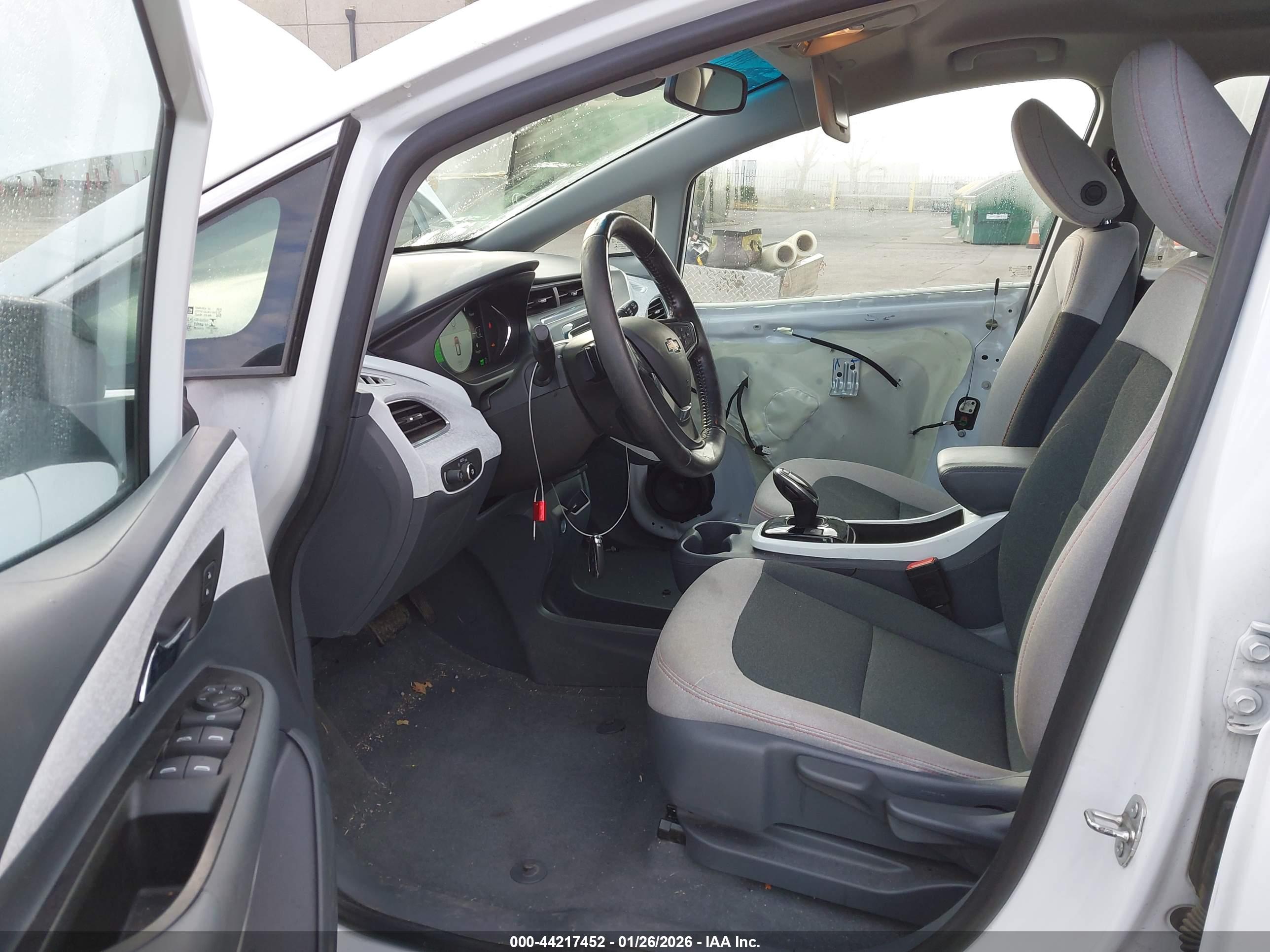 CHEVROLET BOLT image 5