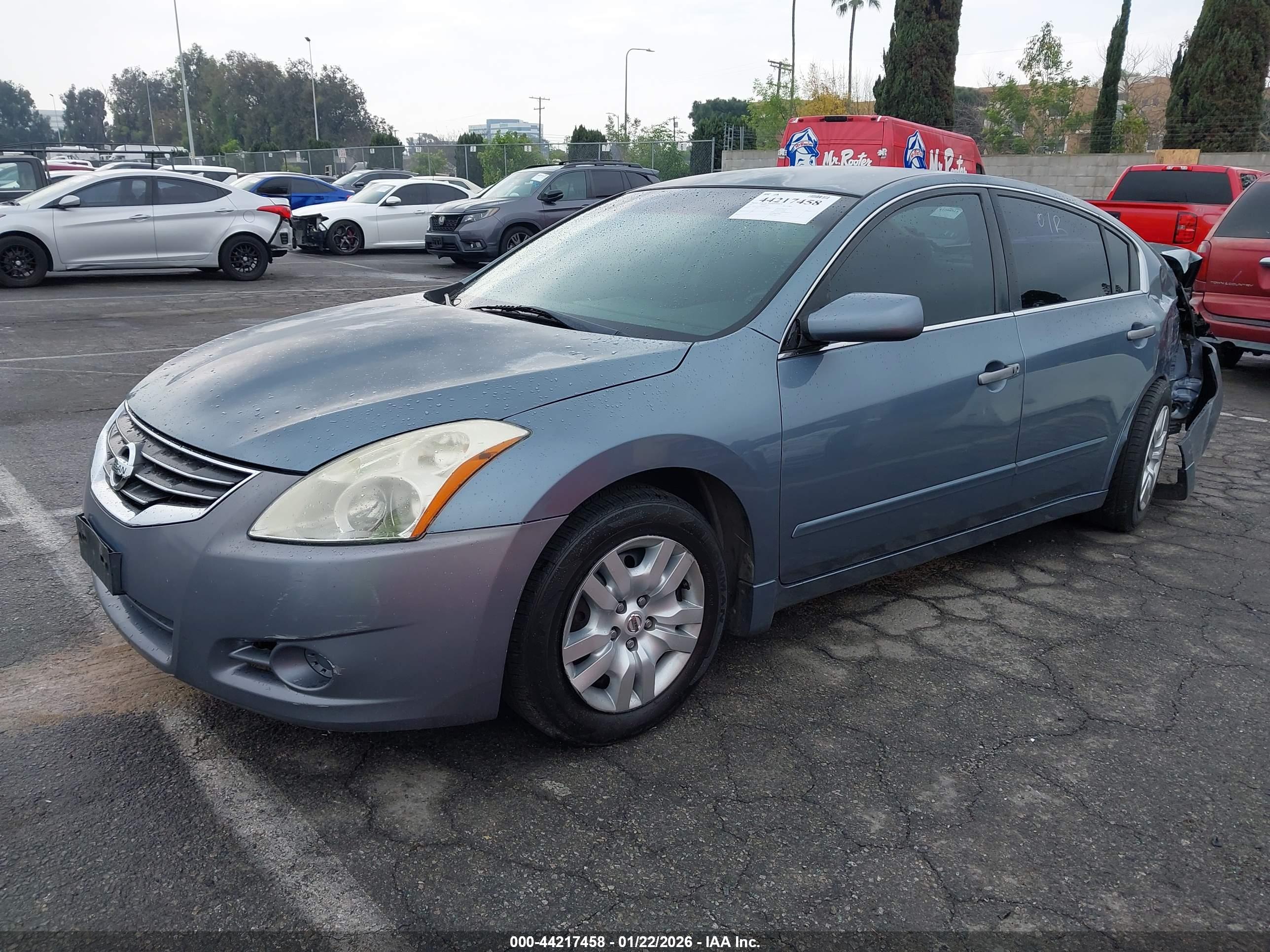 NISSAN ALTIMA image 2