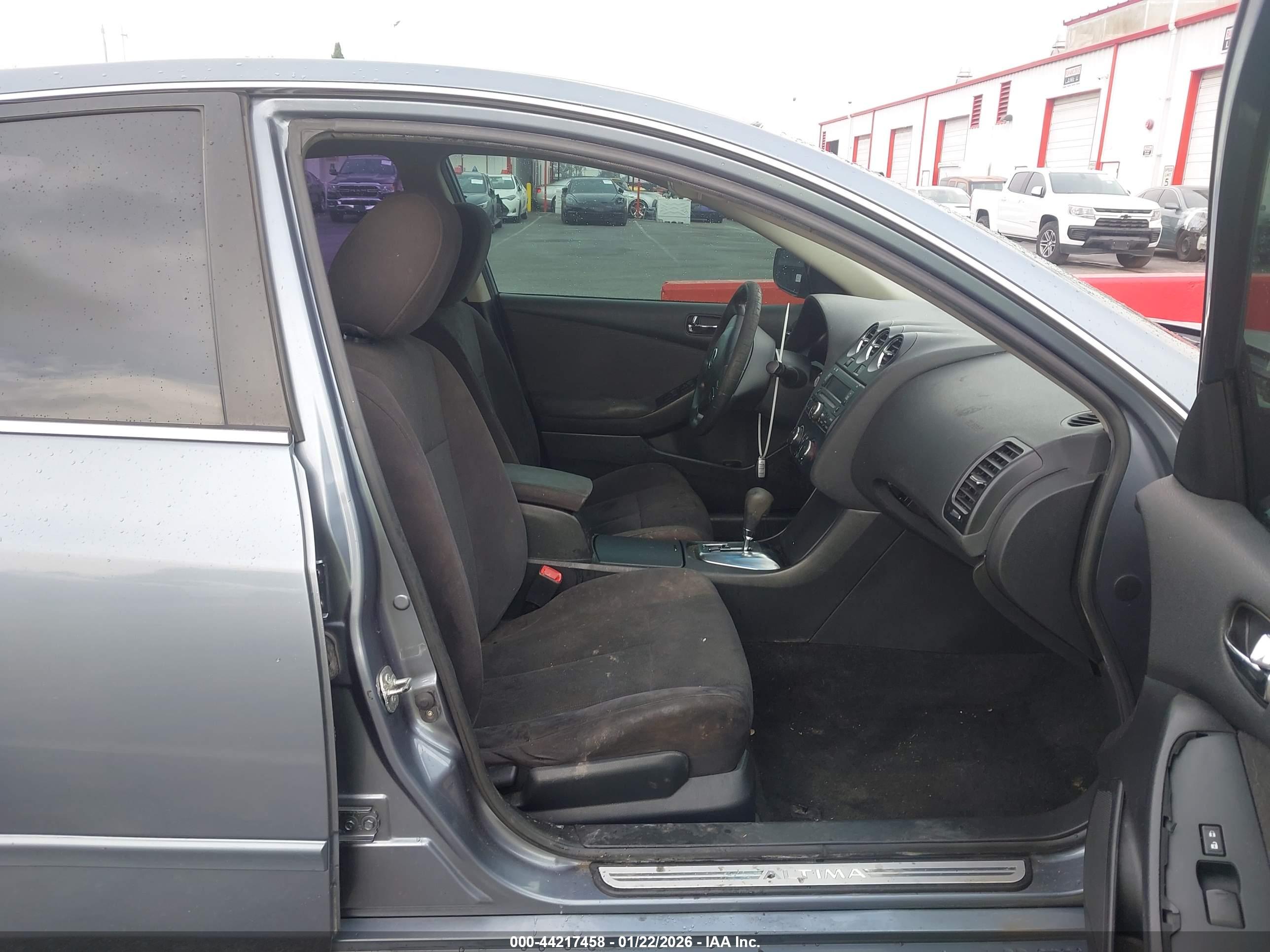 NISSAN ALTIMA image 5