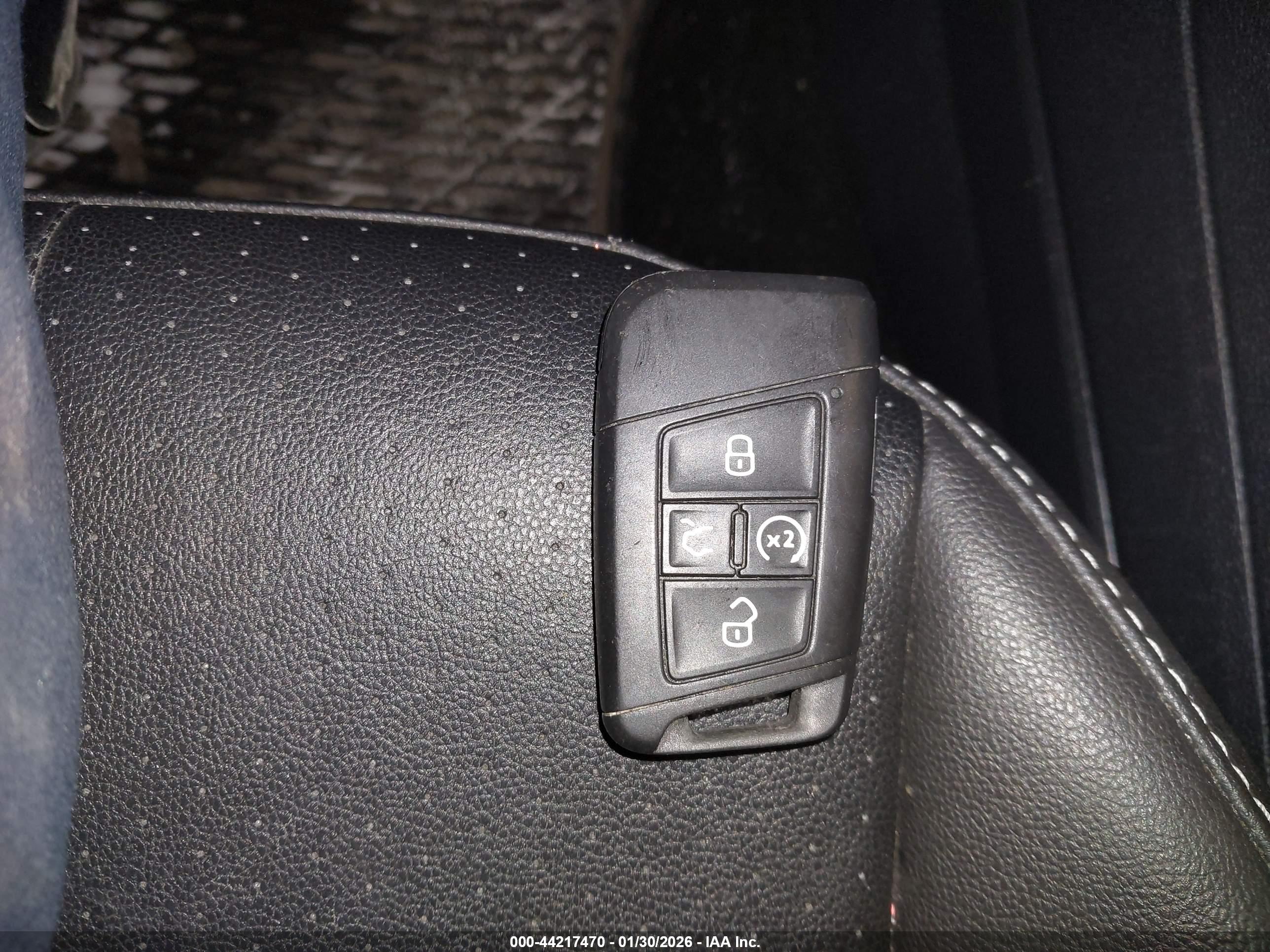VOLKSWAGEN TIGUAN image 11