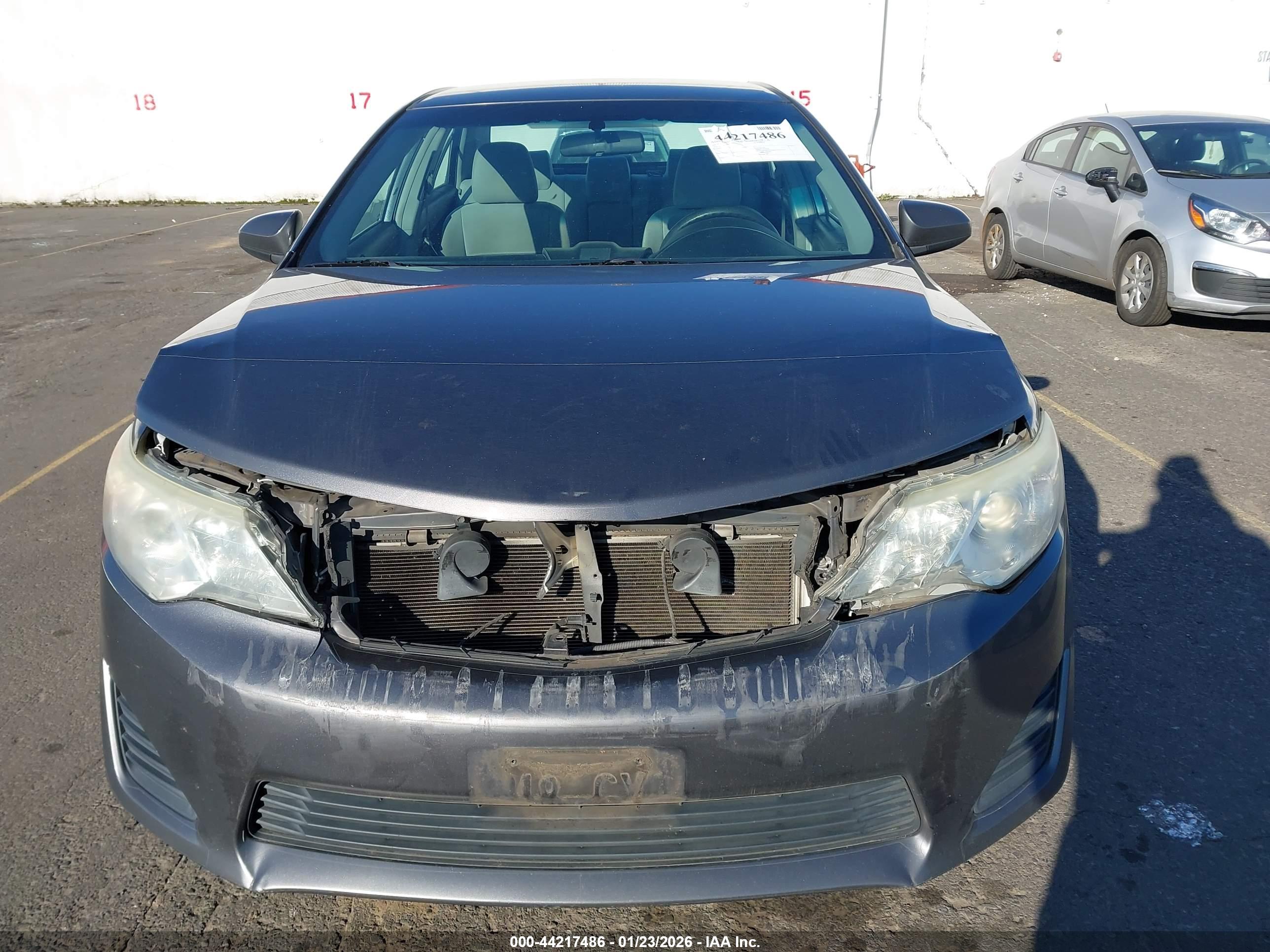 TOYOTA CAMRY image 6