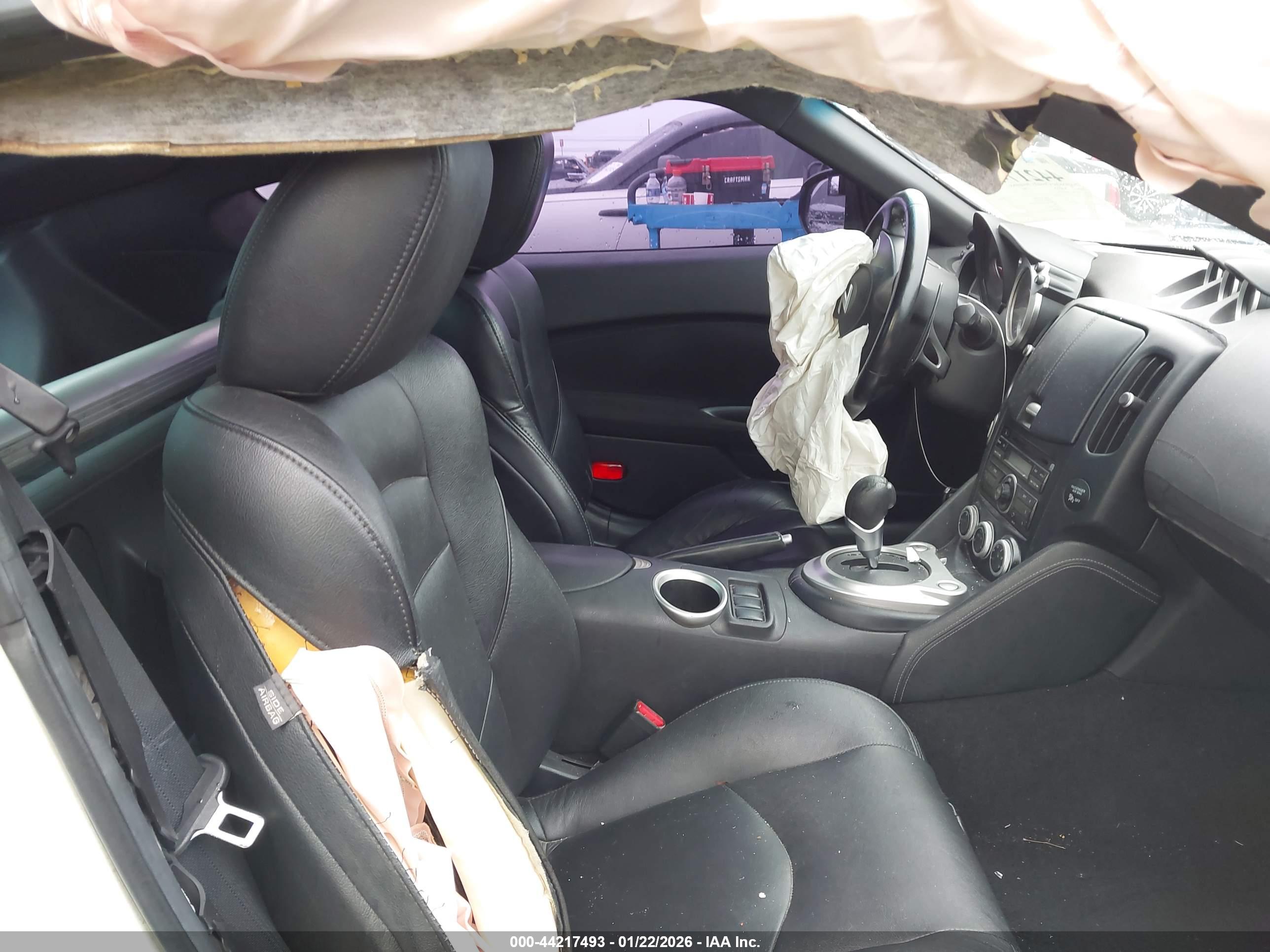 NISSAN 370Z image 5