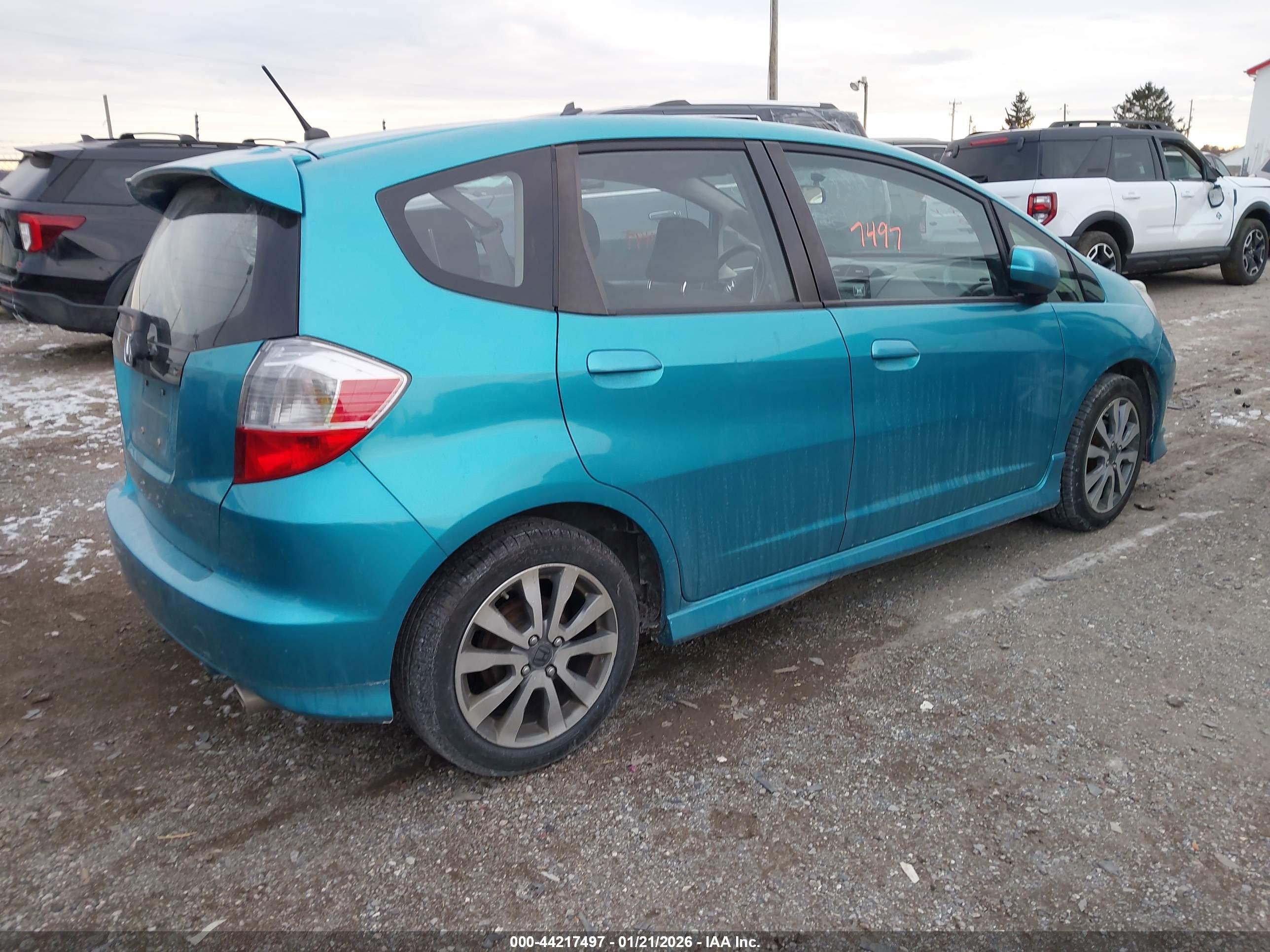 HONDA FIT image 4