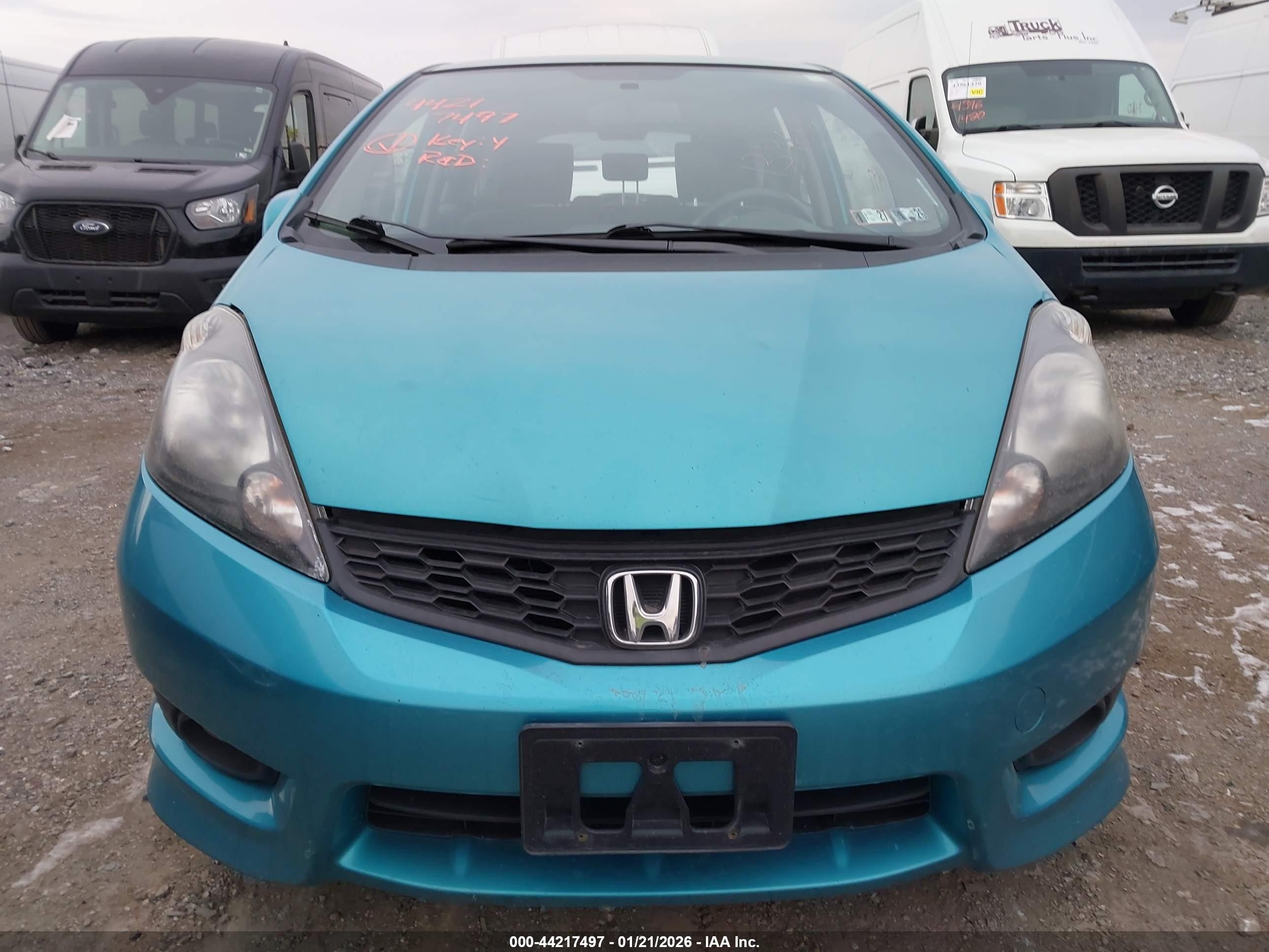 HONDA FIT image 6
