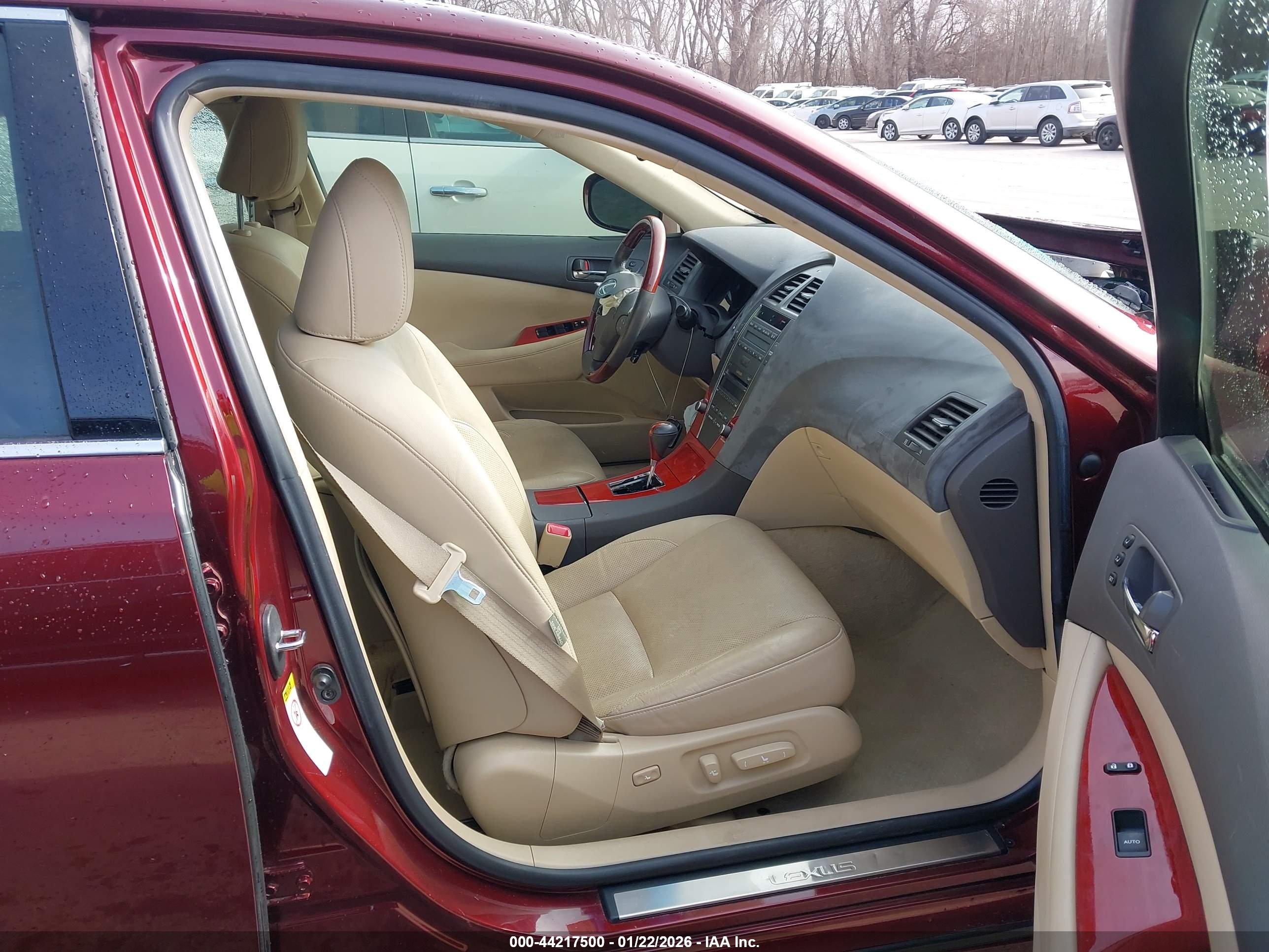 LEXUS ES image 5