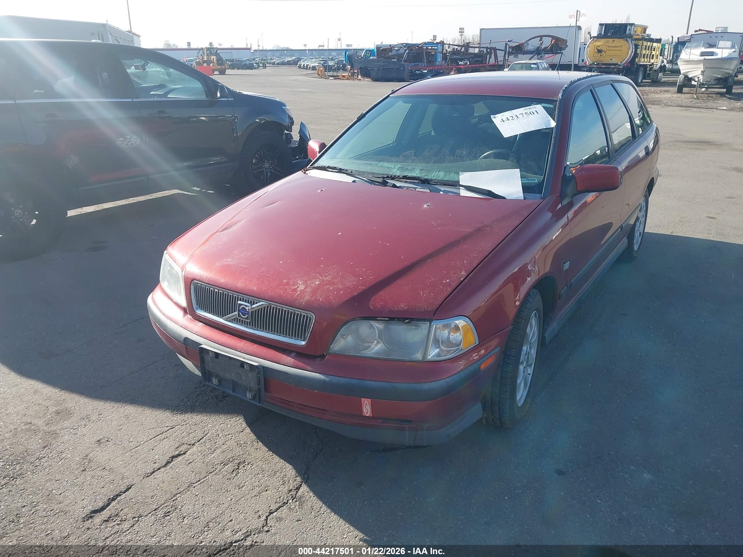 VOLVO V40 image 6