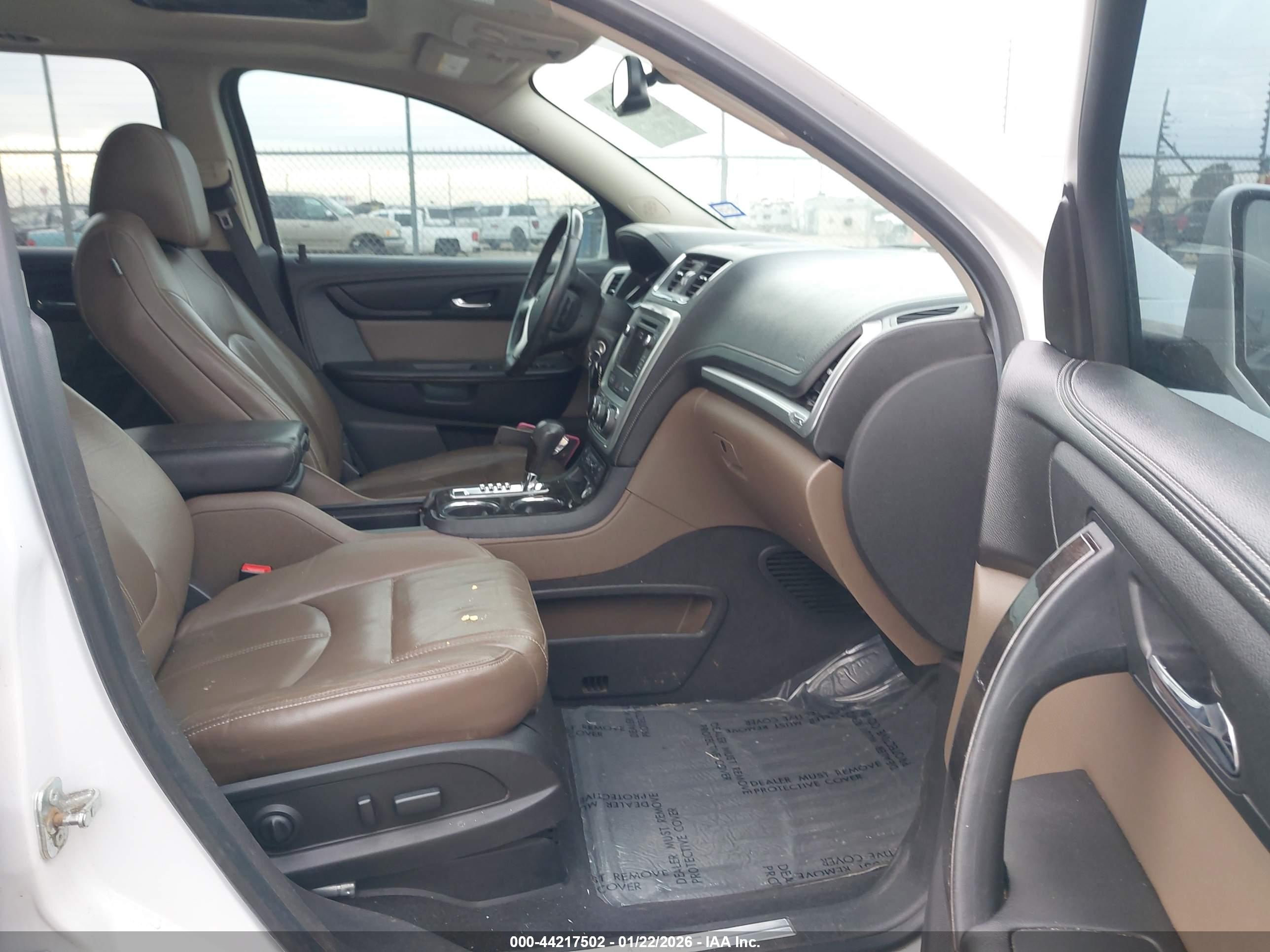 GMC ACADIA image 5