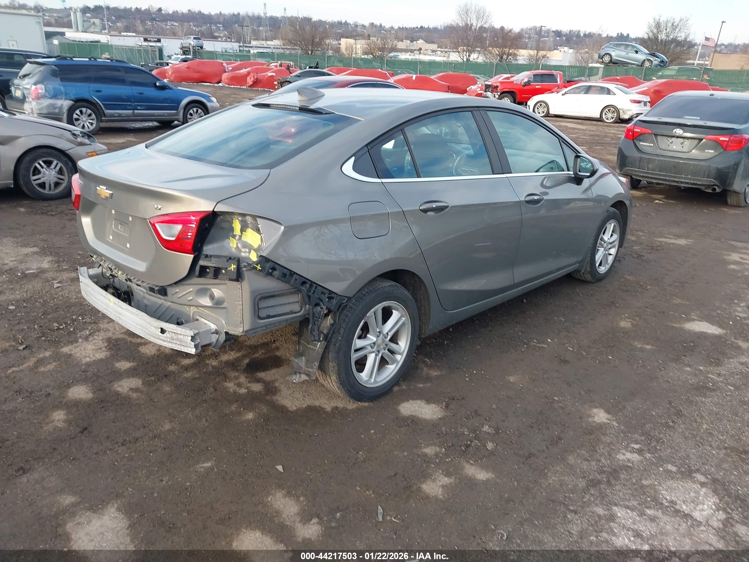 CHEVROLET CRUZE image 4