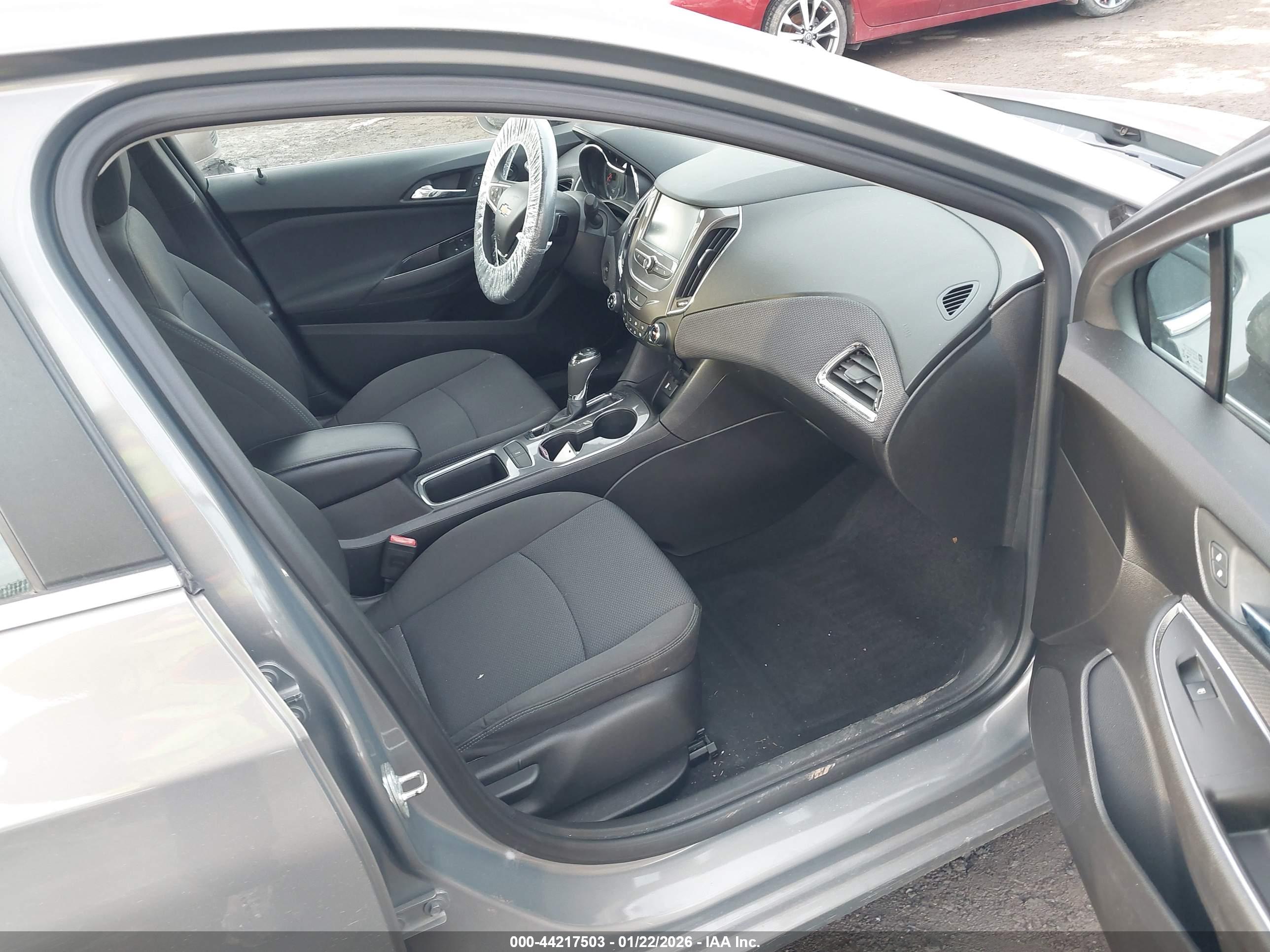 CHEVROLET CRUZE image 5
